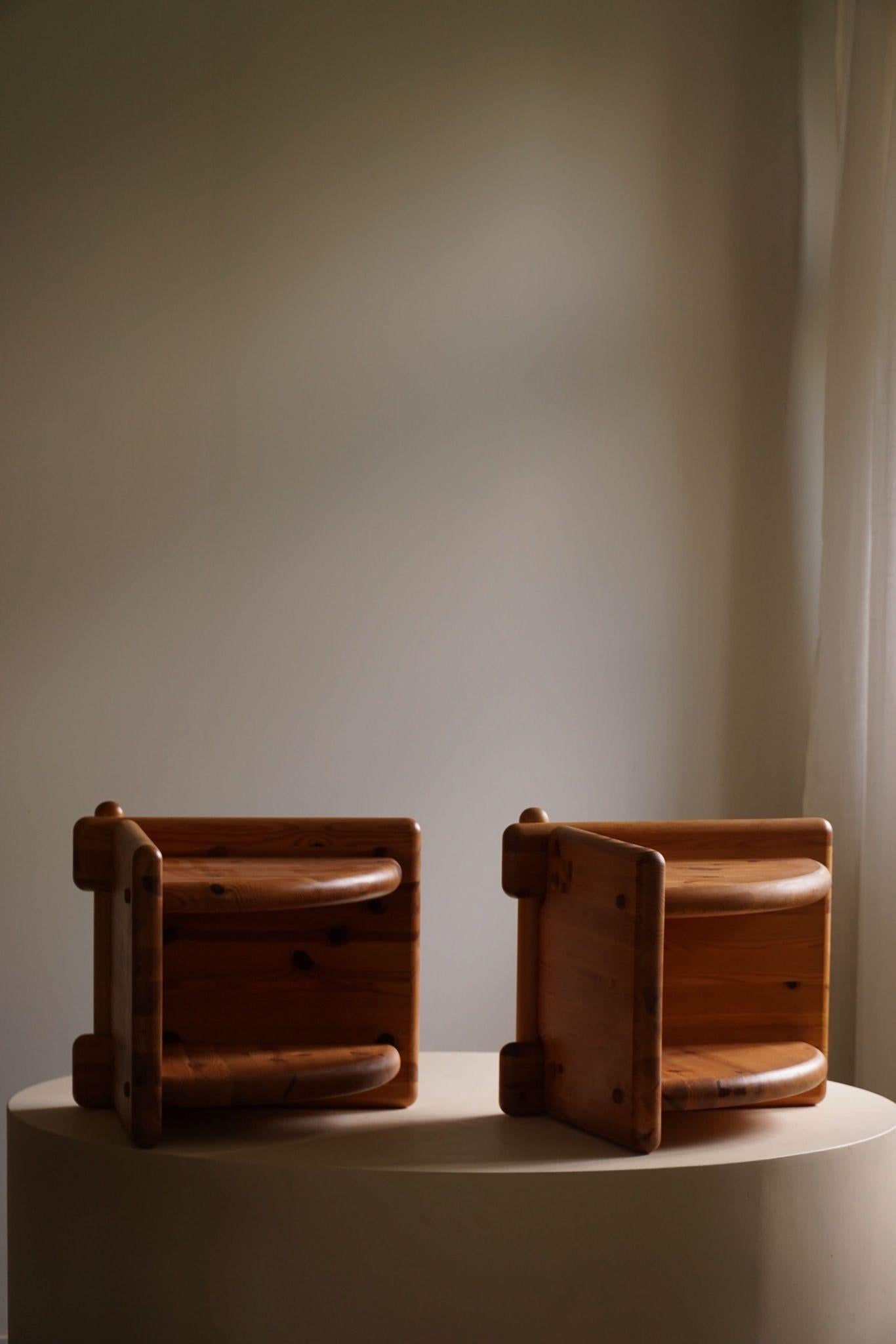 A Pair of Danish Mid Century Bed Side Tables in Solid Pine, 1960s For Sale 1