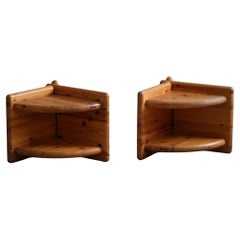 Paire de tables de chevet danoises du milieu du siècle en pin massif, années 1960