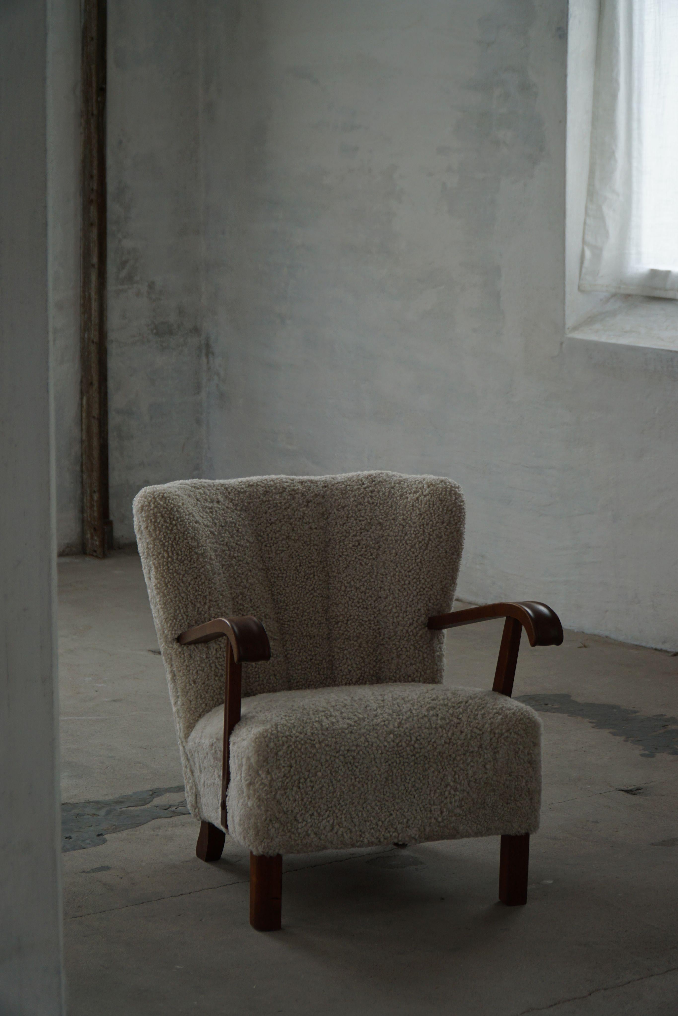 Ein Paar dänische Loungesessel aus der Mitte des Jahrhunderts in Eiche und Lambswool, 1950er Jahre im Angebot 6
