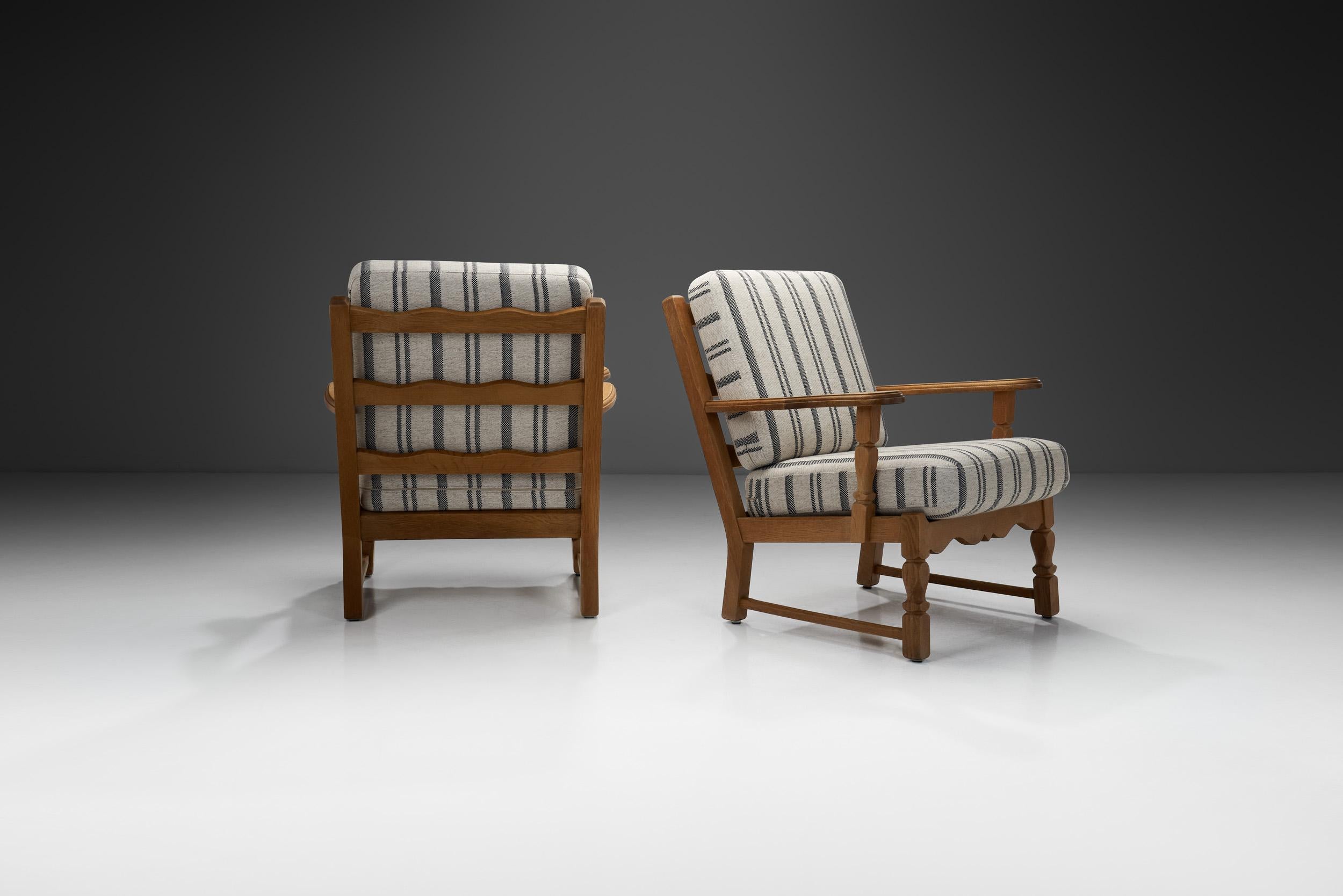 Scandinave moderne Paire de fauteuils en Oak danois, Danemark, années 1970 en vente