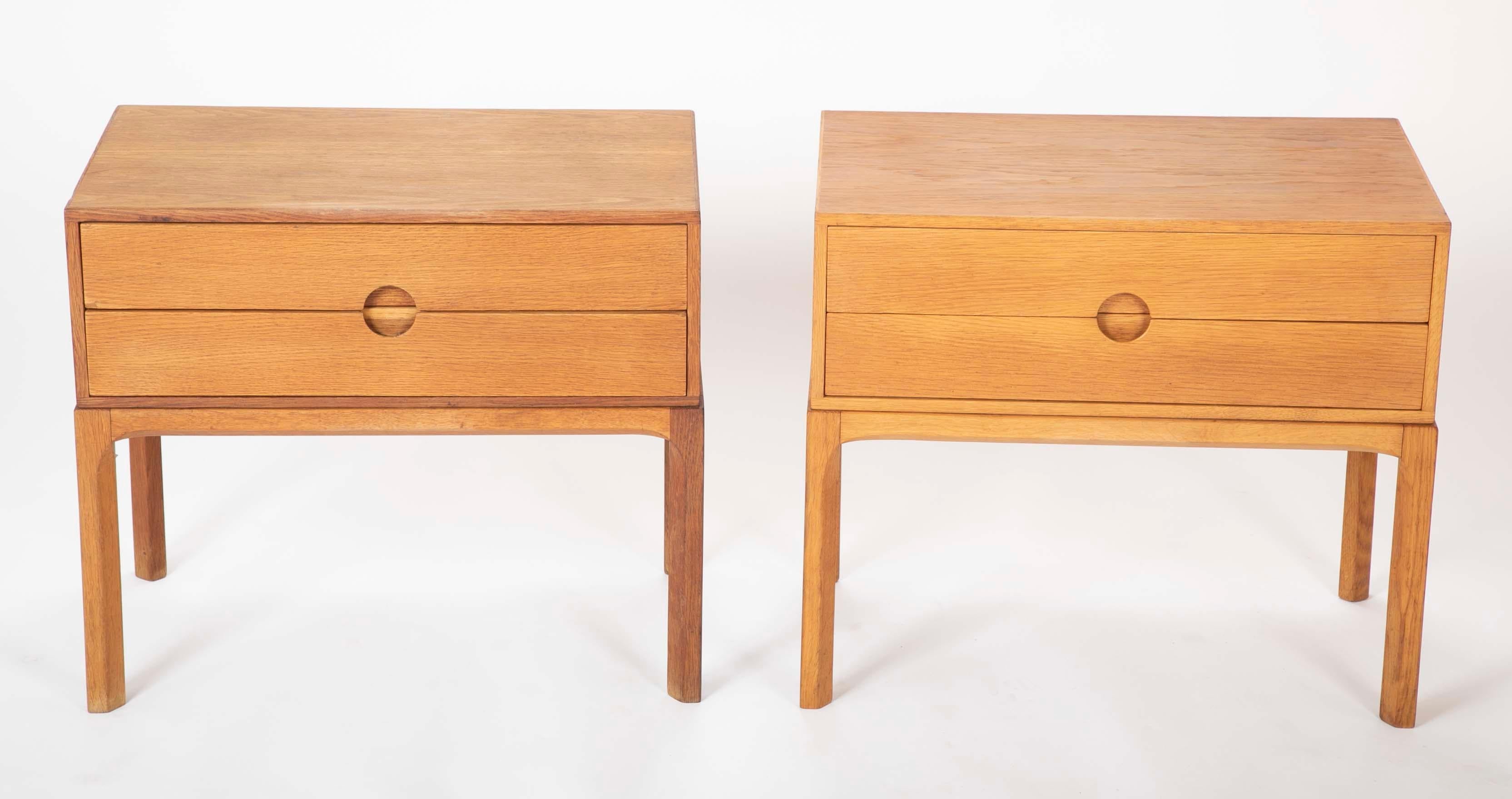 A great pair of minimal Oak night stands designed by Aksel Kjergaard. Danish circa 1960-70.