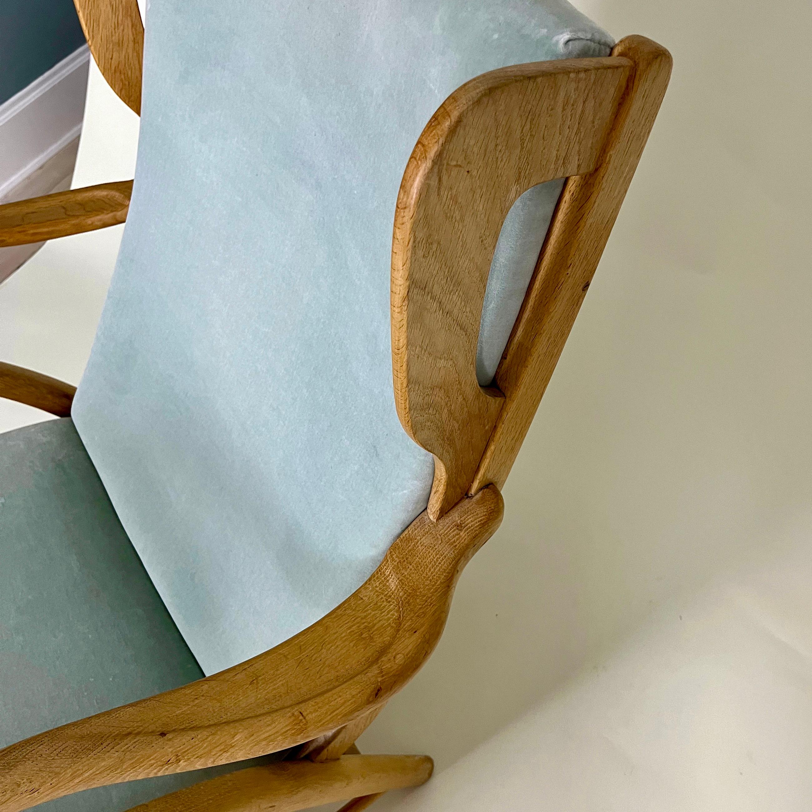 Coppia di sedie wingback scultoree danesi degli anni '40 in Oak attribuite a Otto Færge in vendita 6