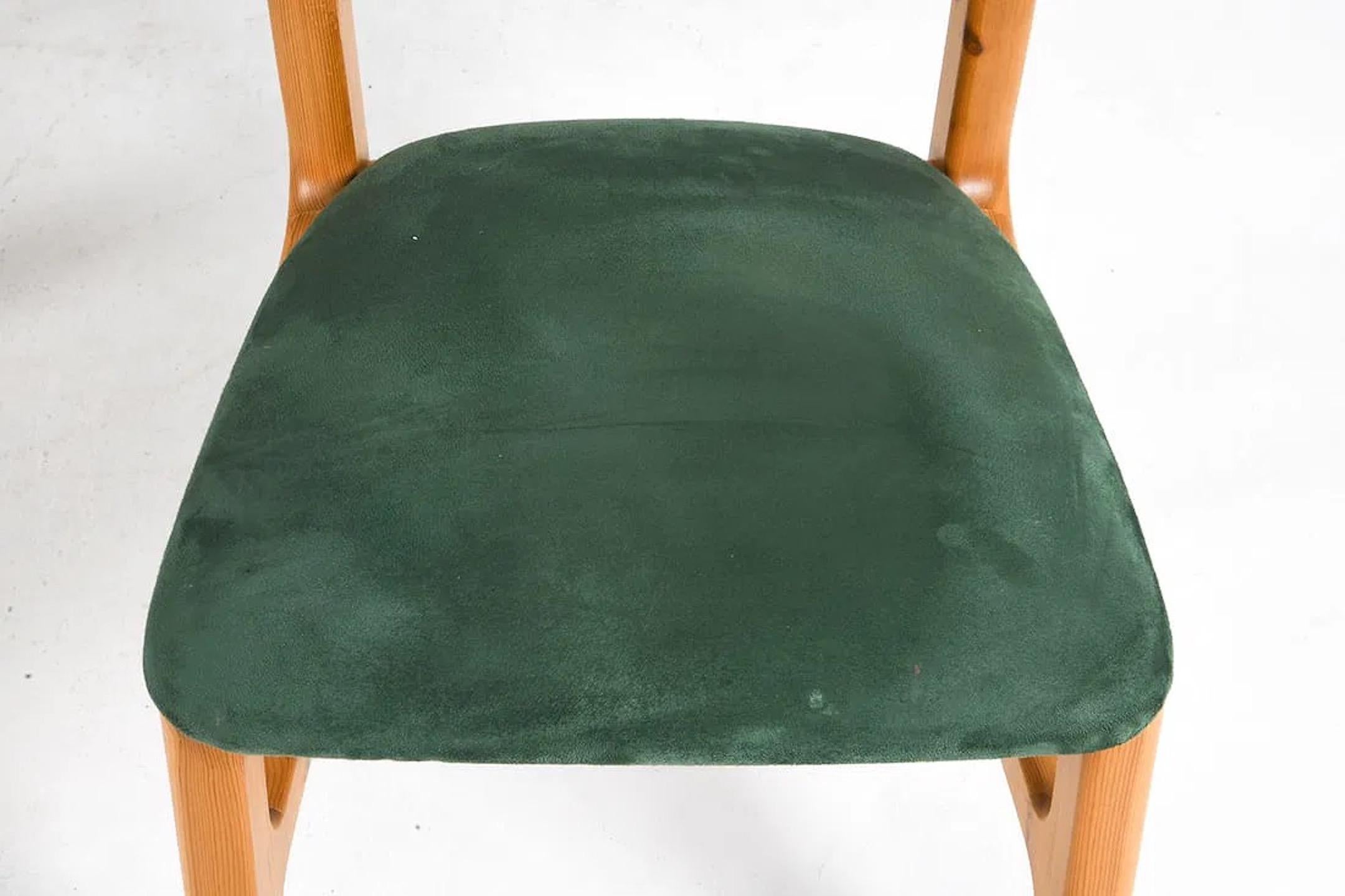 A Pair of Danish Pine Dining Chairs in the Style of Rainer Daumiller, 1970s im Angebot 1