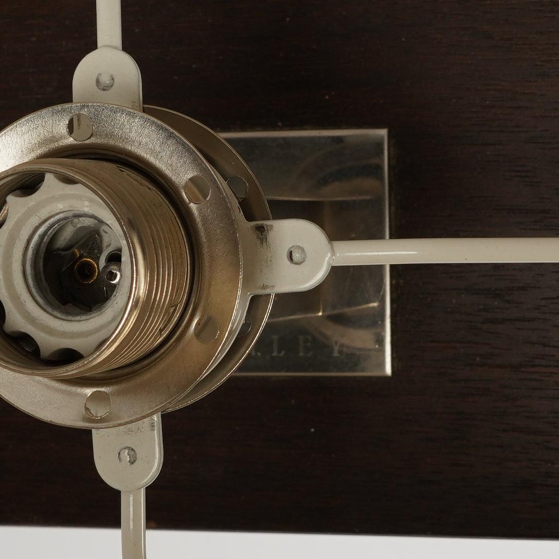 Fatto a mano Una coppia di lampade da tavolo David Linley Chelsea Sunburst con interruttore dimmer in vendita