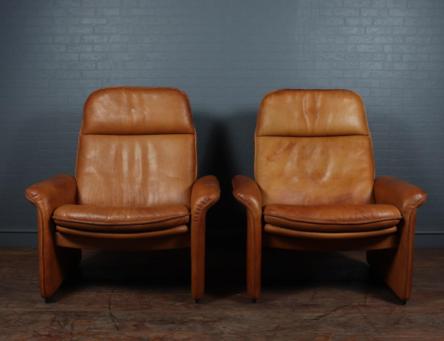 Swiss Pair of De Sede Reclining DS50 in Tan Neck Leather For Sale