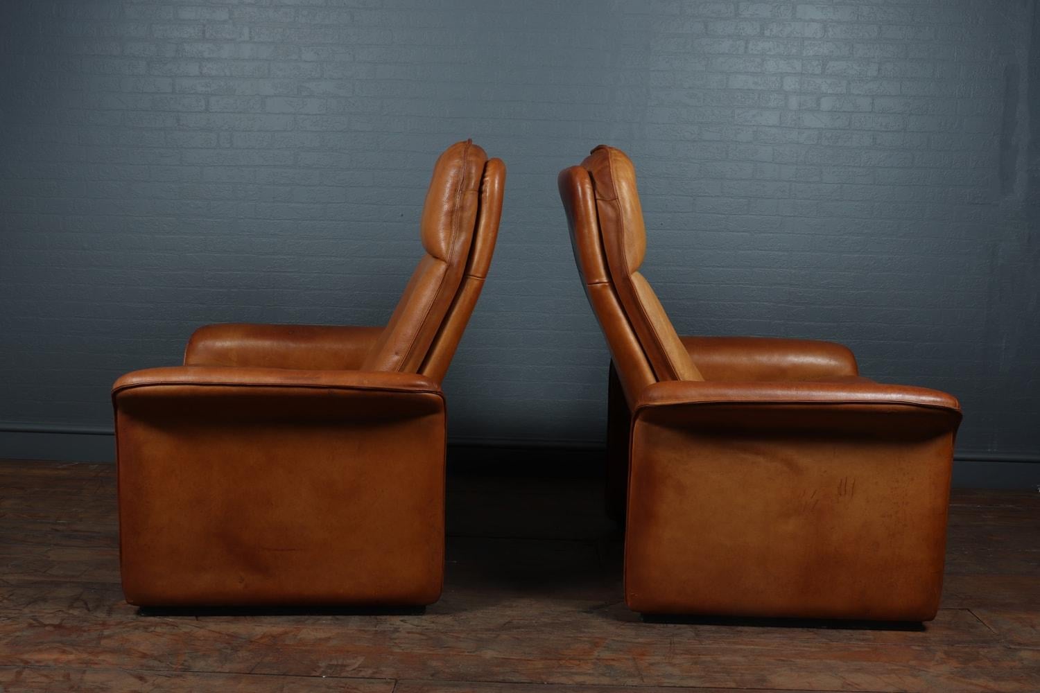 Pair of De Sede Reclining DS50 in Tan Neck Leather 1