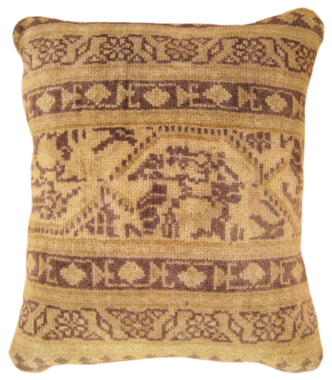Early 20th Century Pair of Decorative Antique Indian Agra Carpet Pillows with Geometric  For Sale