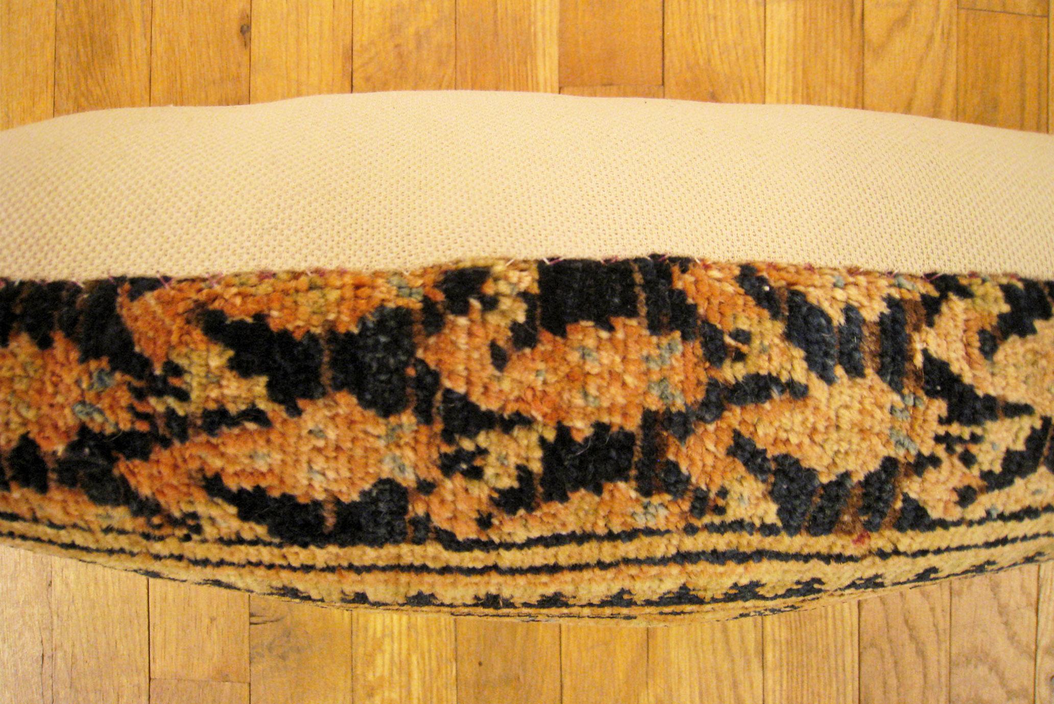 Dekorative antike persische Saraband-Teppichkissen, Paar (Wolle) im Angebot