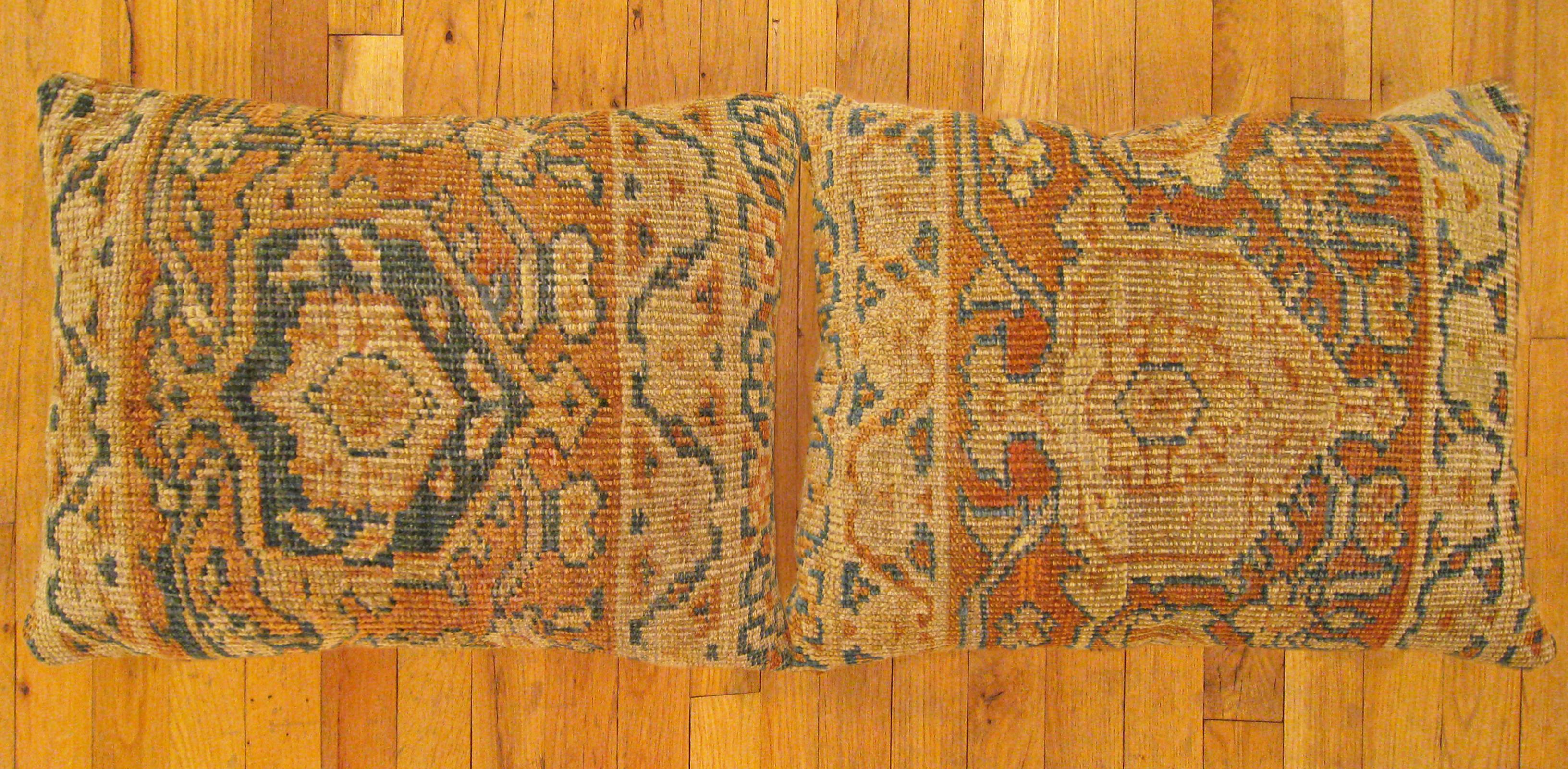 Paire de coussins persans anciens de type Sultanabad ; taille : 1'8