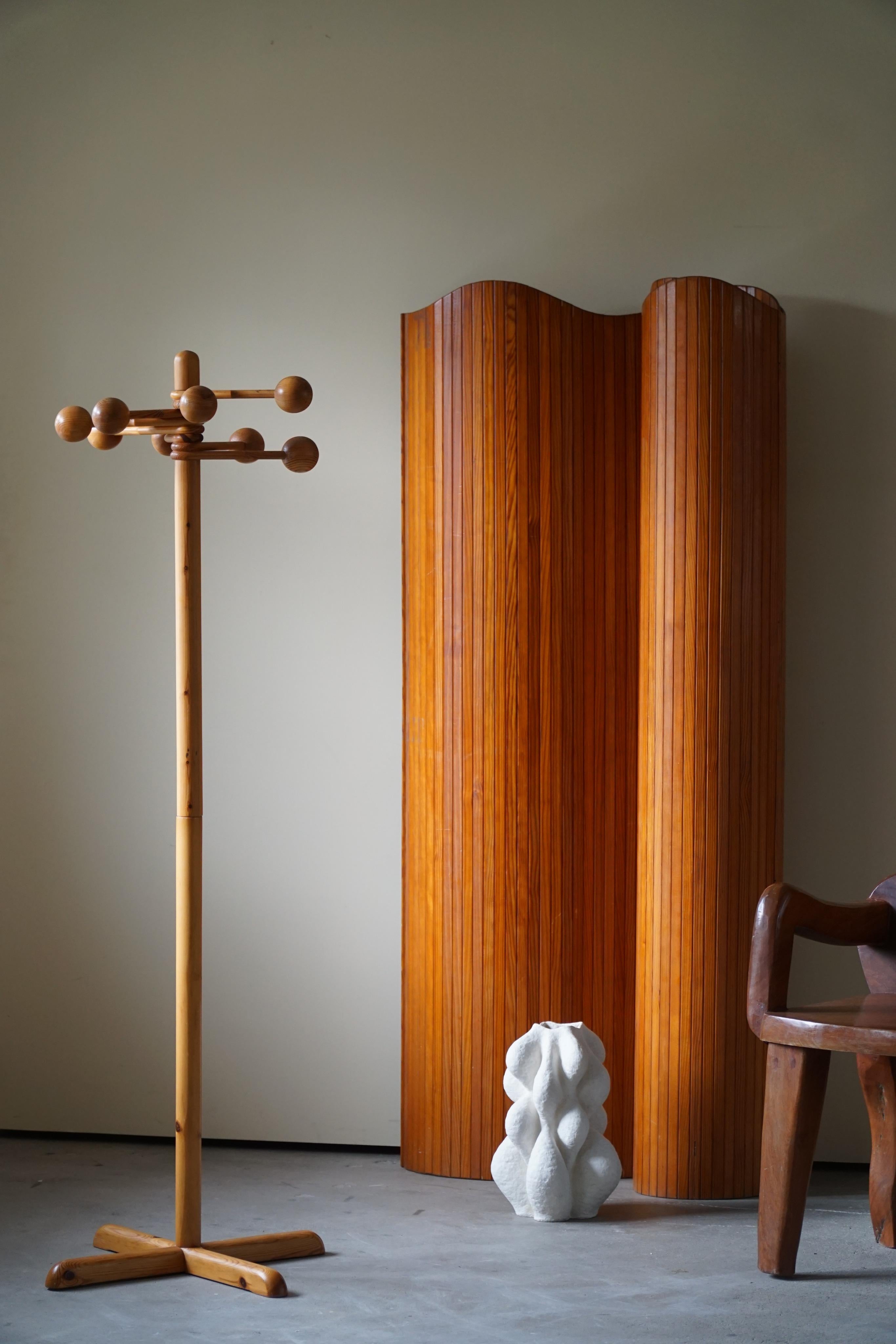 20th Century Pair of Decorative Coat Stands in Solid Pine, Danish Midcentury, 1970s