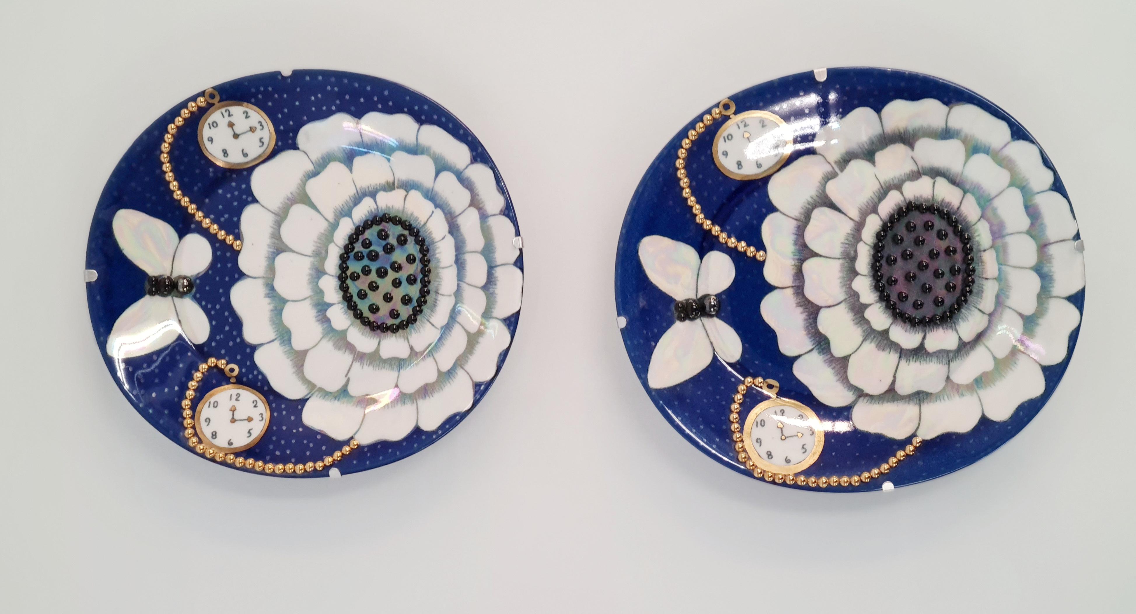 A pair of lovely decorative plates by Birger Kaipiainen, manufactured by Arabia of Finland in the late 20th century. 
Birger Kaipiainen was one of the most prominent names in Finnish design history, and a leading name in ceramic art. He had a very
