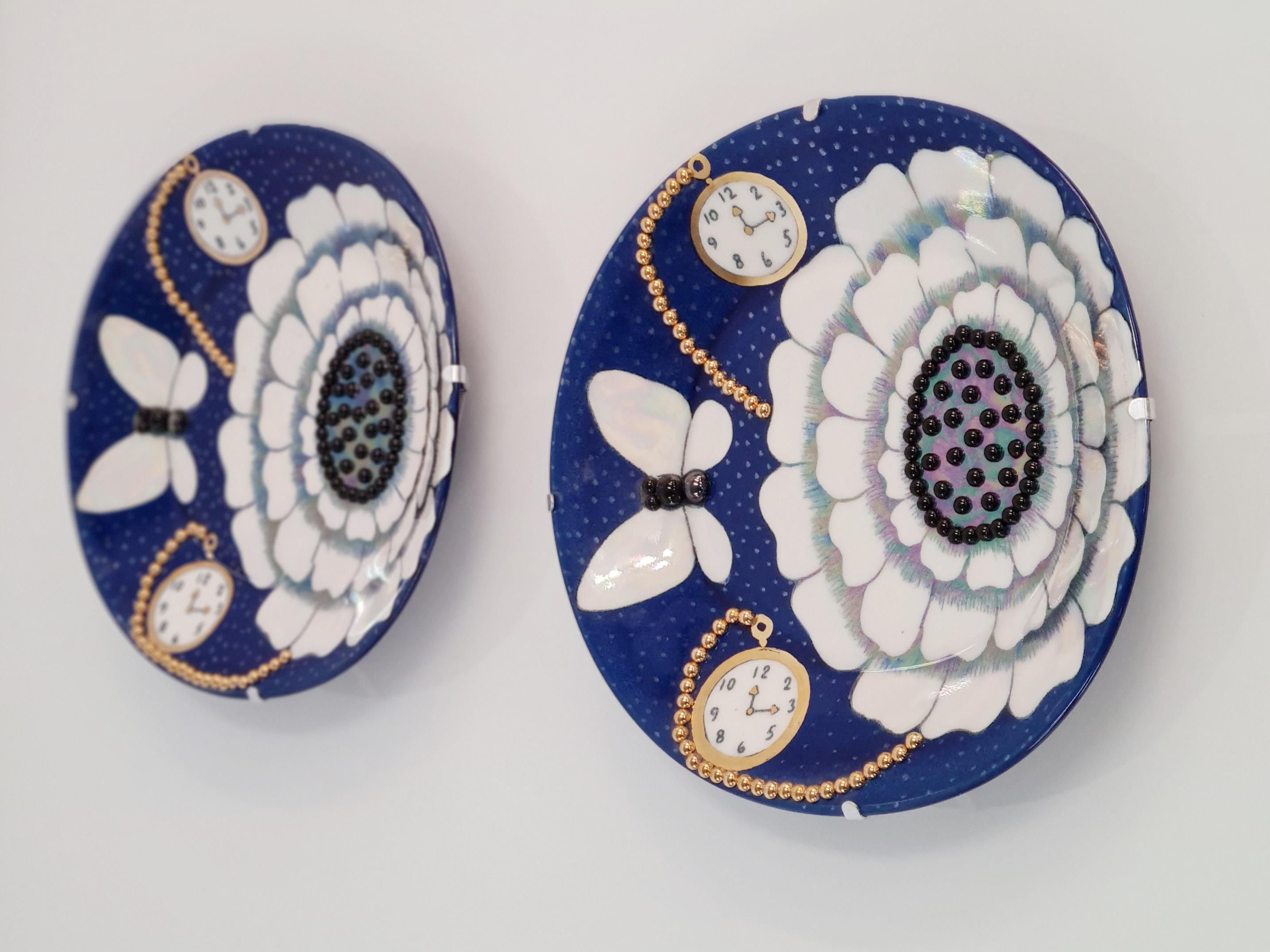Finnish Pair of Decorative Plates by Birger Kaipiainen, Arabia