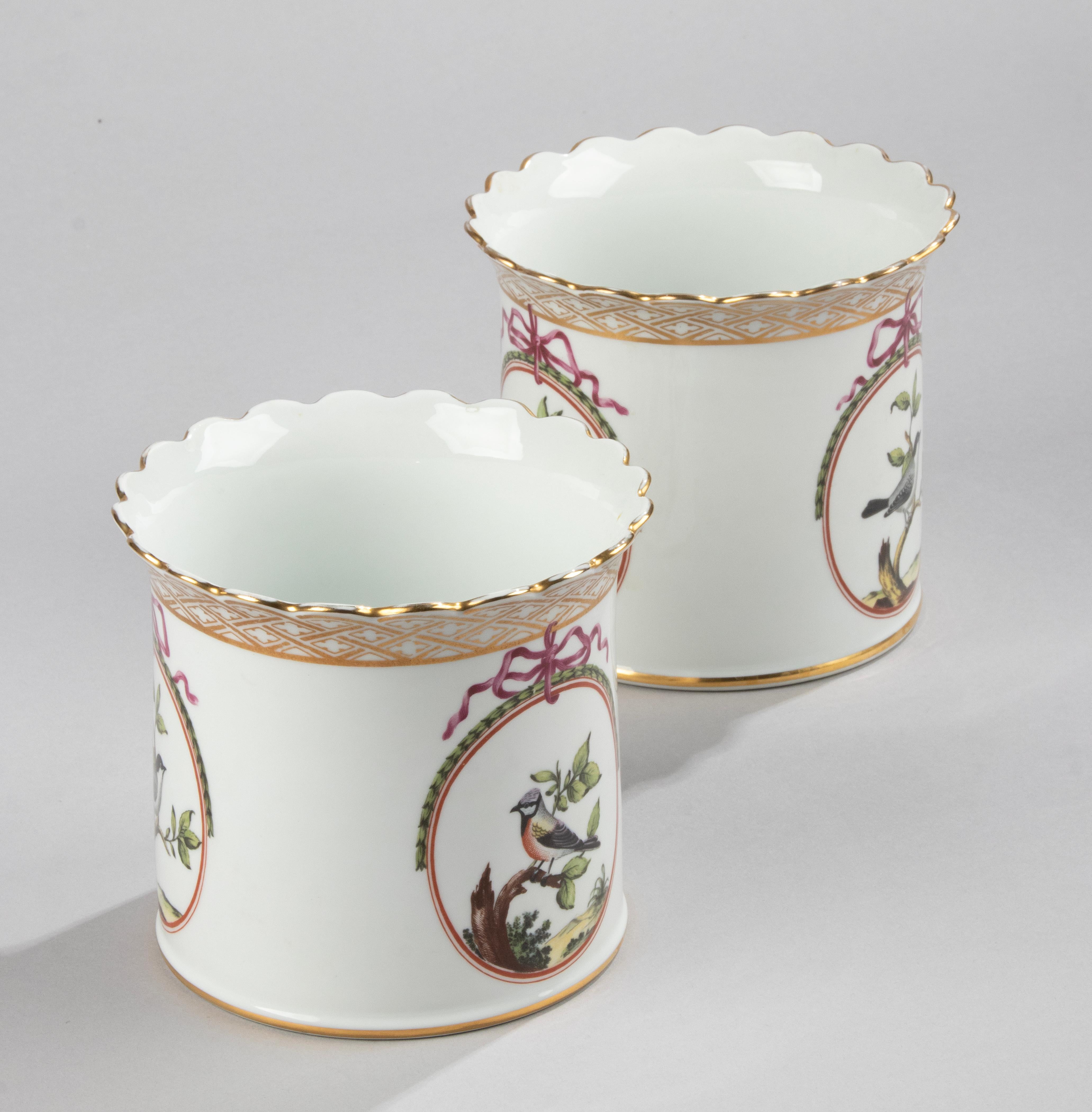 Paire de cache-pots décoratifs en porcelaine fabriqués par Haviland Limoges 1