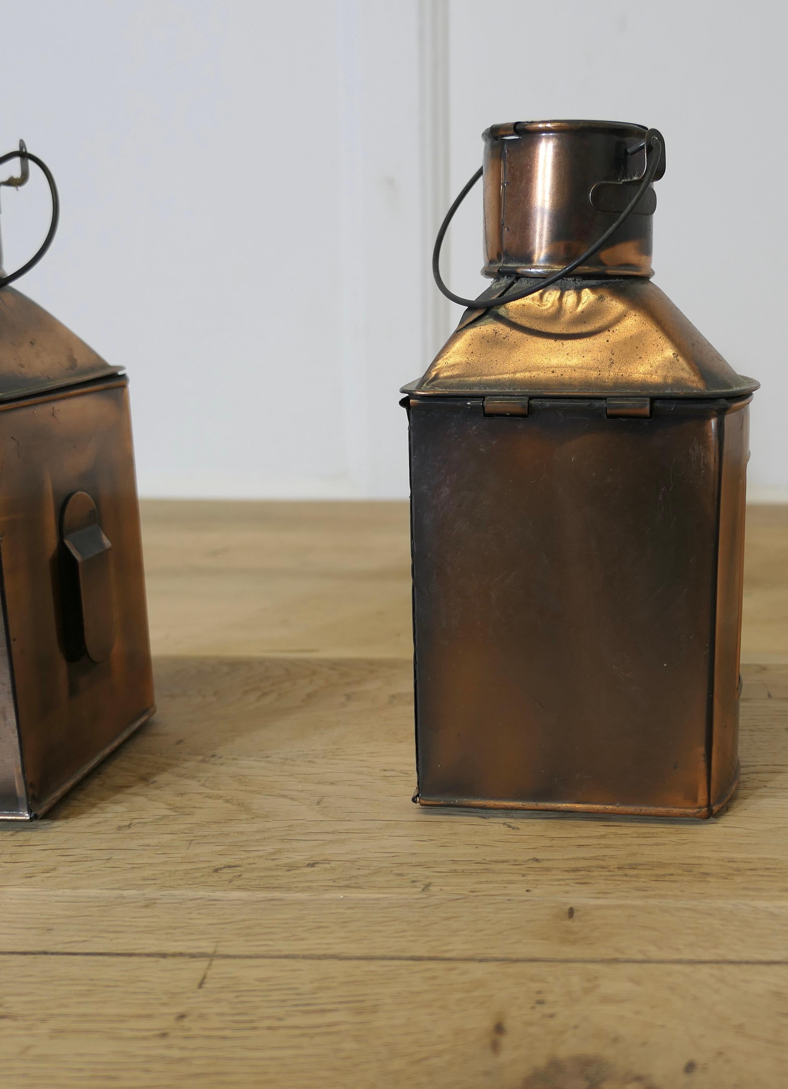 Ein Paar dekorative Schiffe Kupfer Backbord und Steuerbord Lichter im Angebot 1