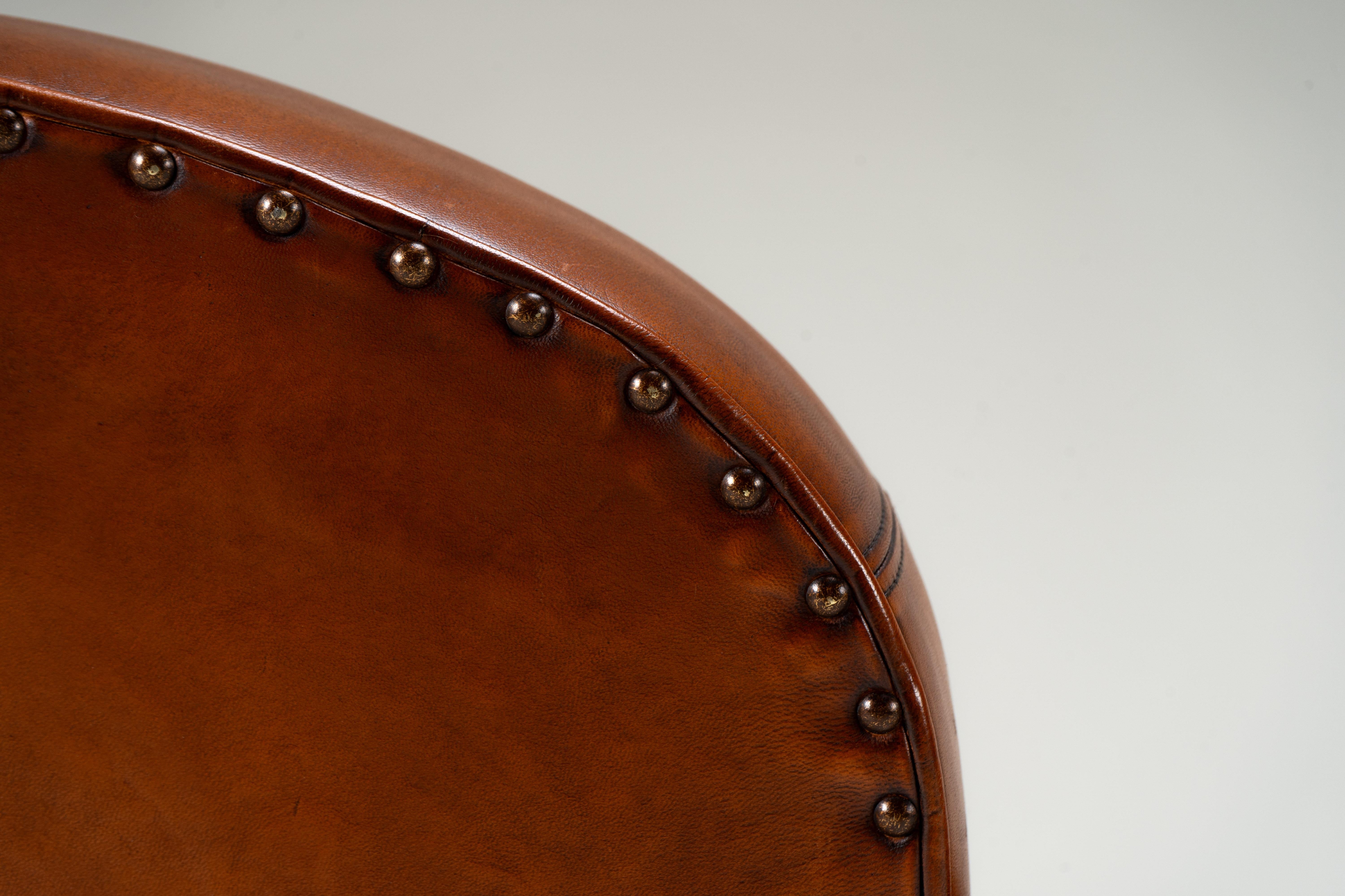 Paire de chaises Demi Lune en peau de mouton en vente 10