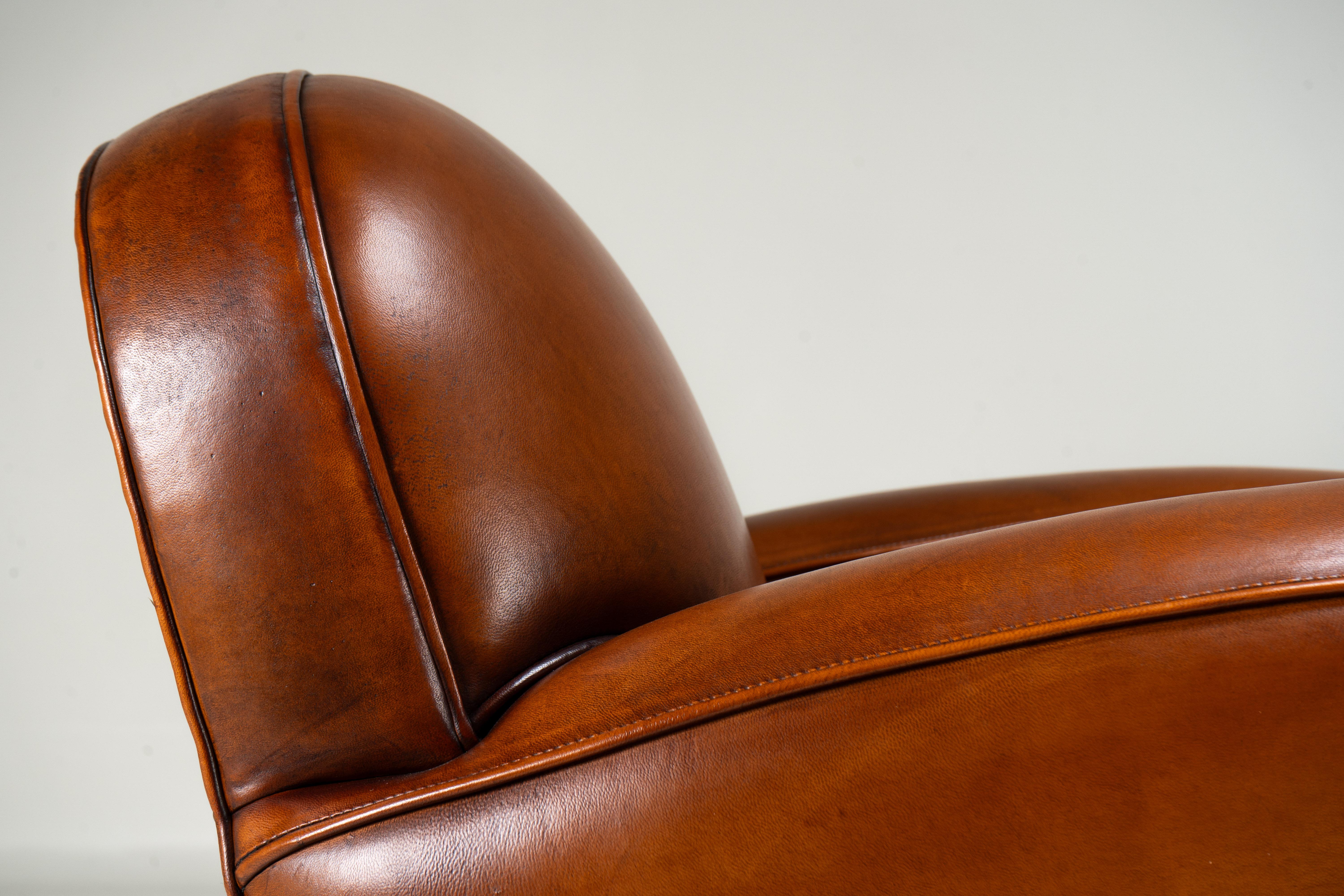 Paire de chaises Demi Lune en peau de mouton en vente 3