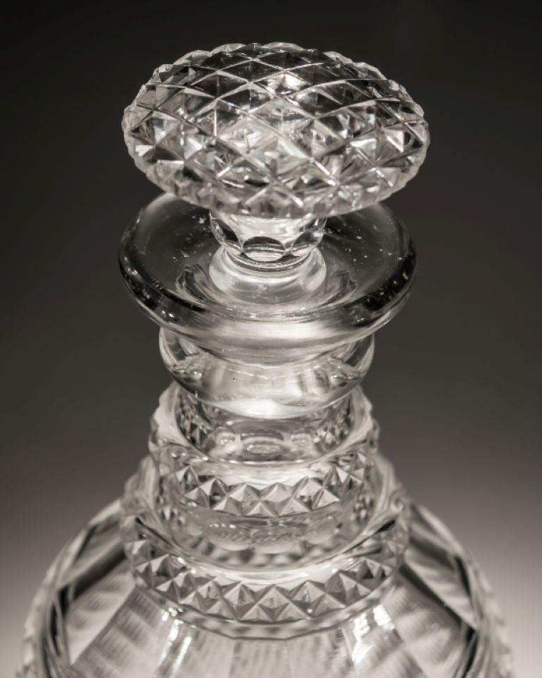 Pair of Diamond Cut Glass Regency Decanters In Good Condition For Sale In Steyning, West sussex