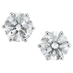 Ein Paar Diamant-Ohrstecker