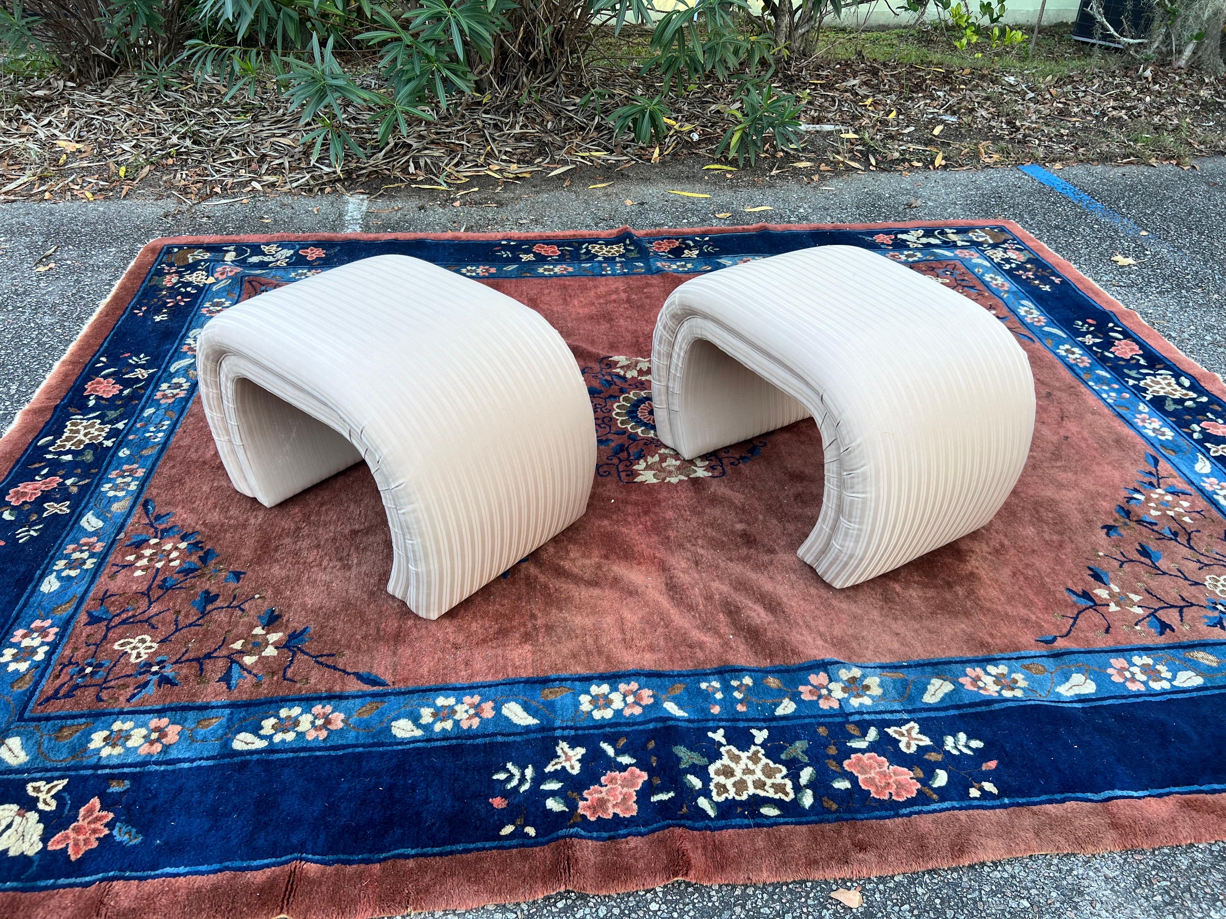 A pair of directional  