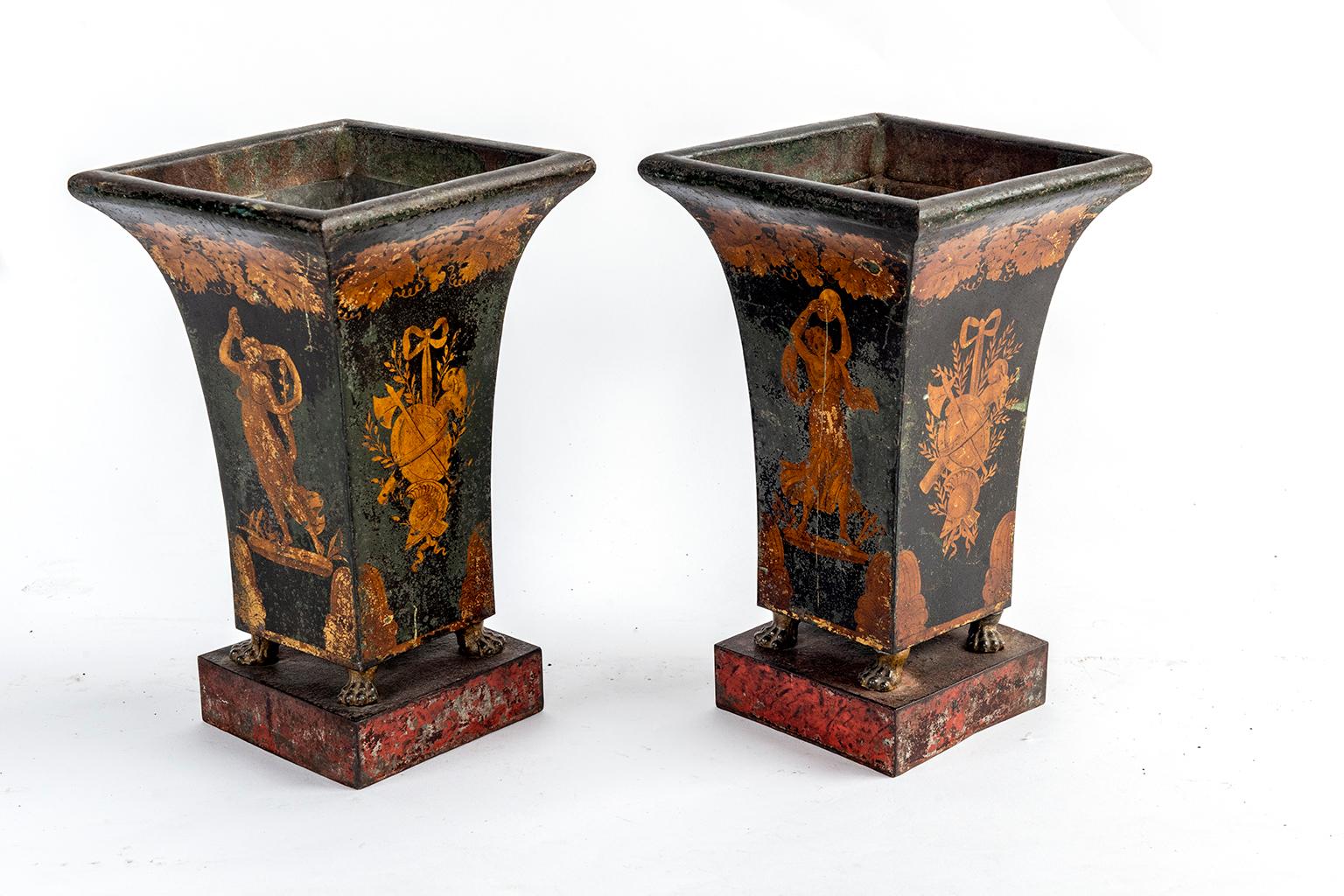 Pair of Directoire Tole Vases in Gilt and Black For Sale 4