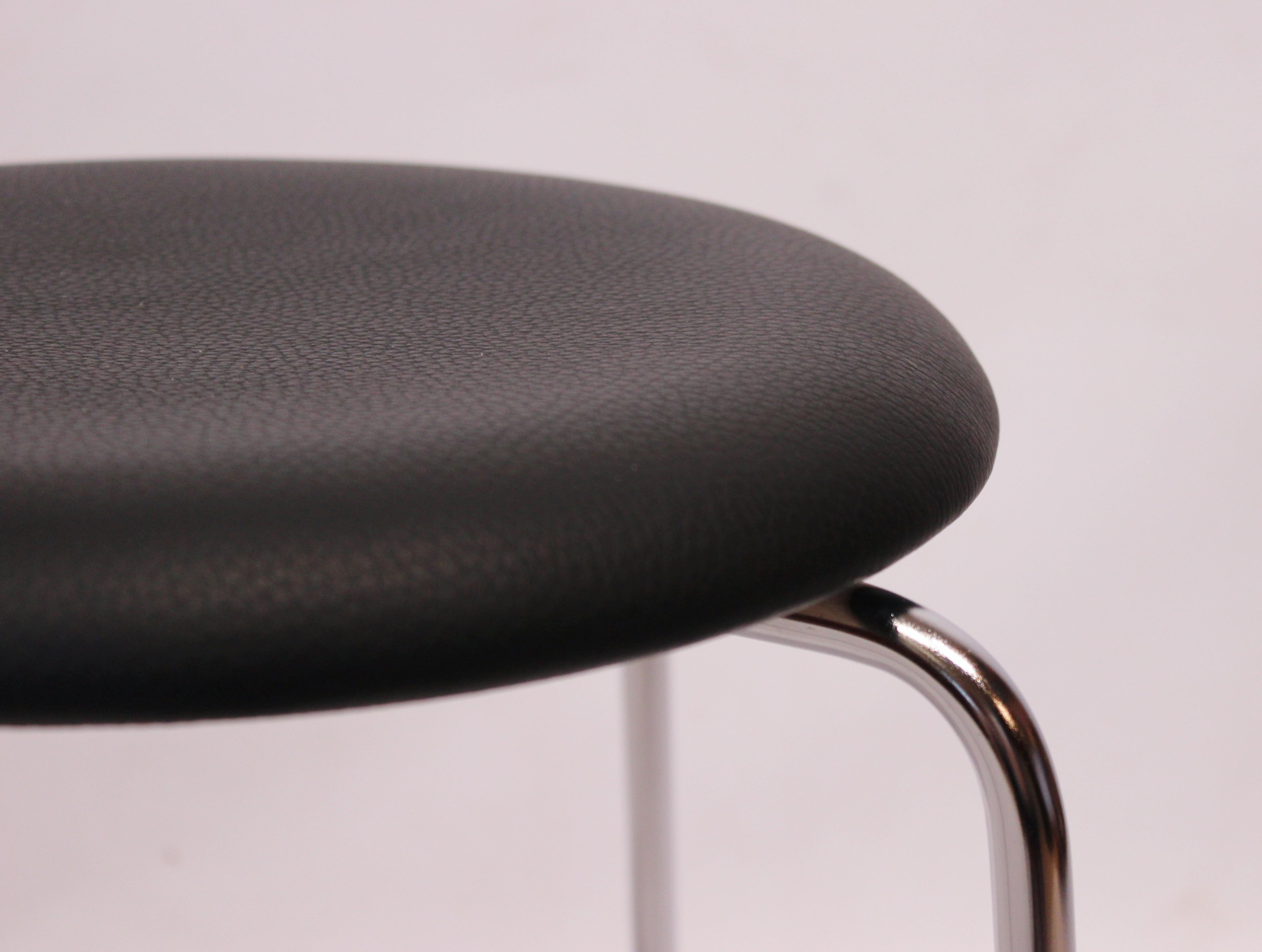 Mid-Century Modern Pair Of 2 Dot Stools Upholstered With Black Leather By Arne Jacobsen From 1970s For Sale