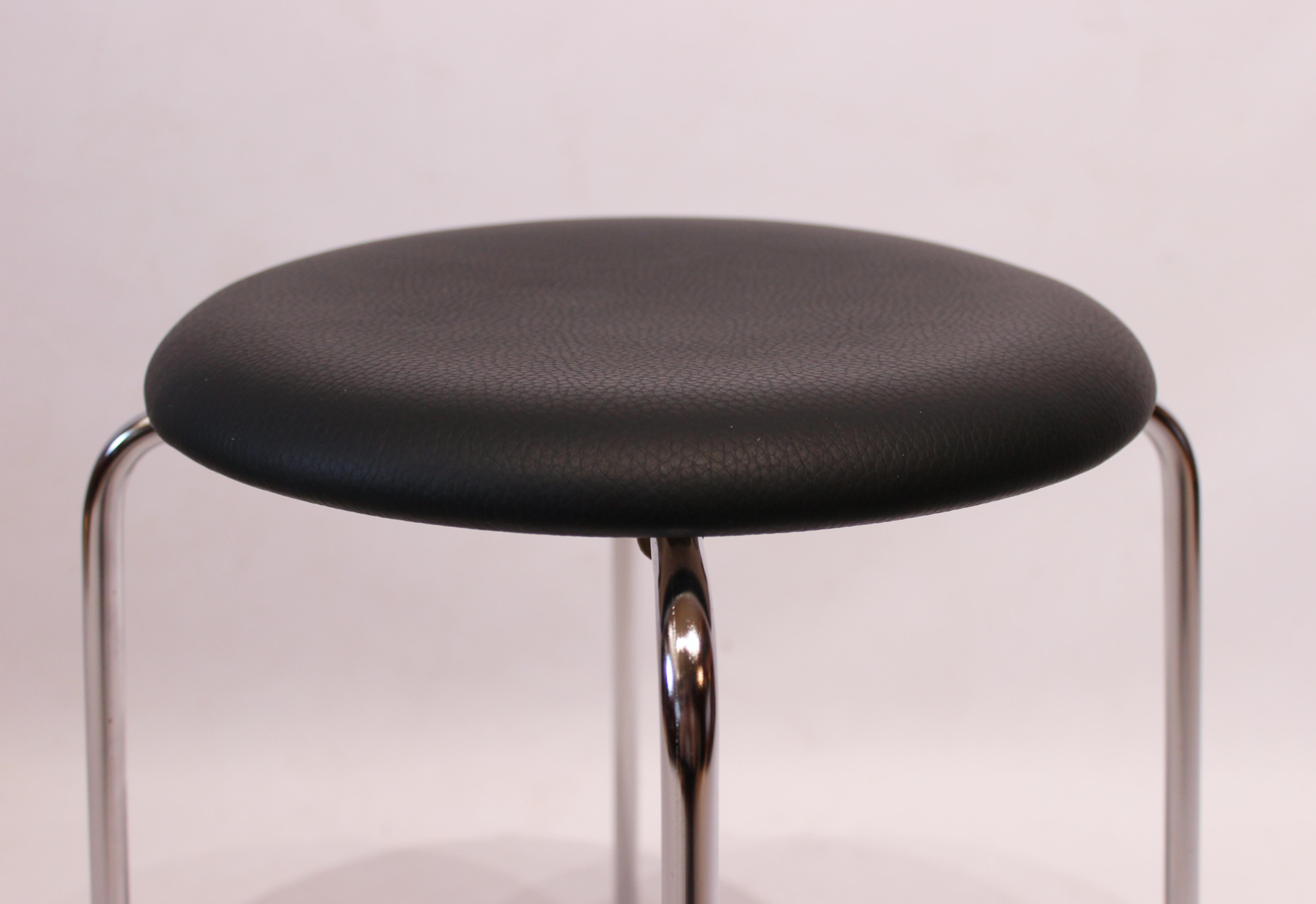 Danish Pair of Dot Stools Upholstered with Black Leather by Arne Jacobsen, 1971 For Sale
