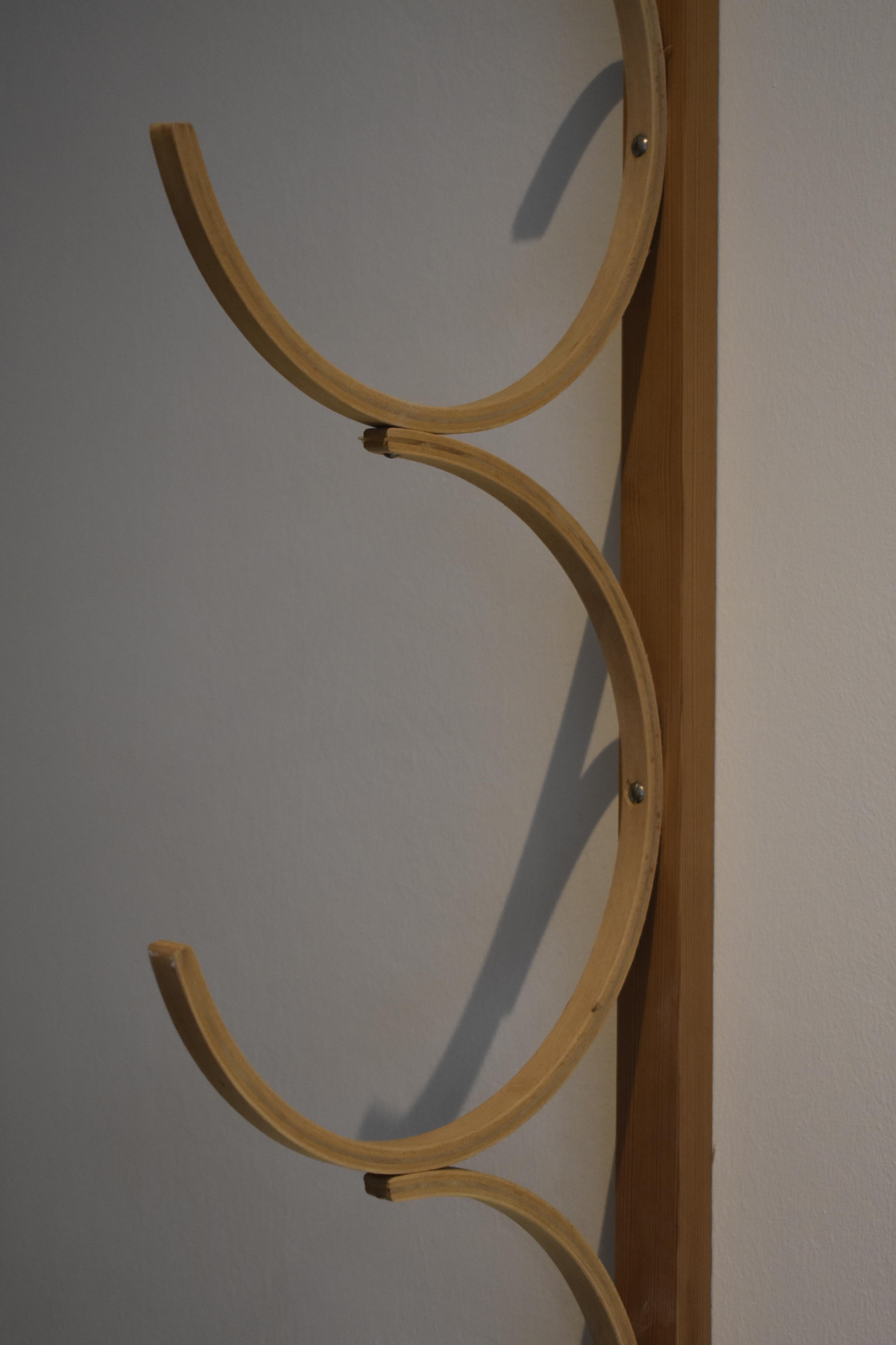 Svedese Coppia di portadisegni in legno curvato, anni '60. in vendita