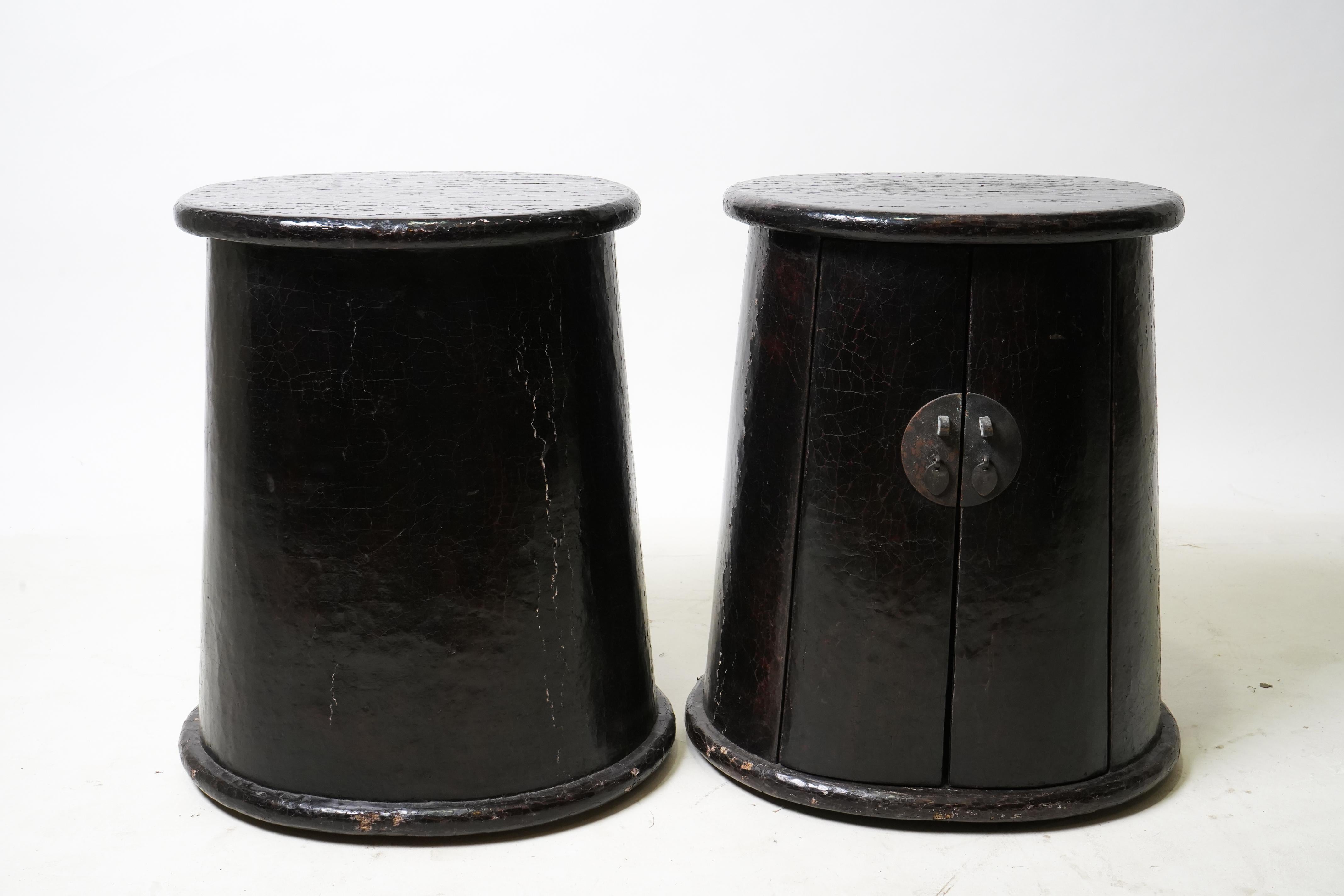 Pair of Drum-Shaped Bedside Chests 3