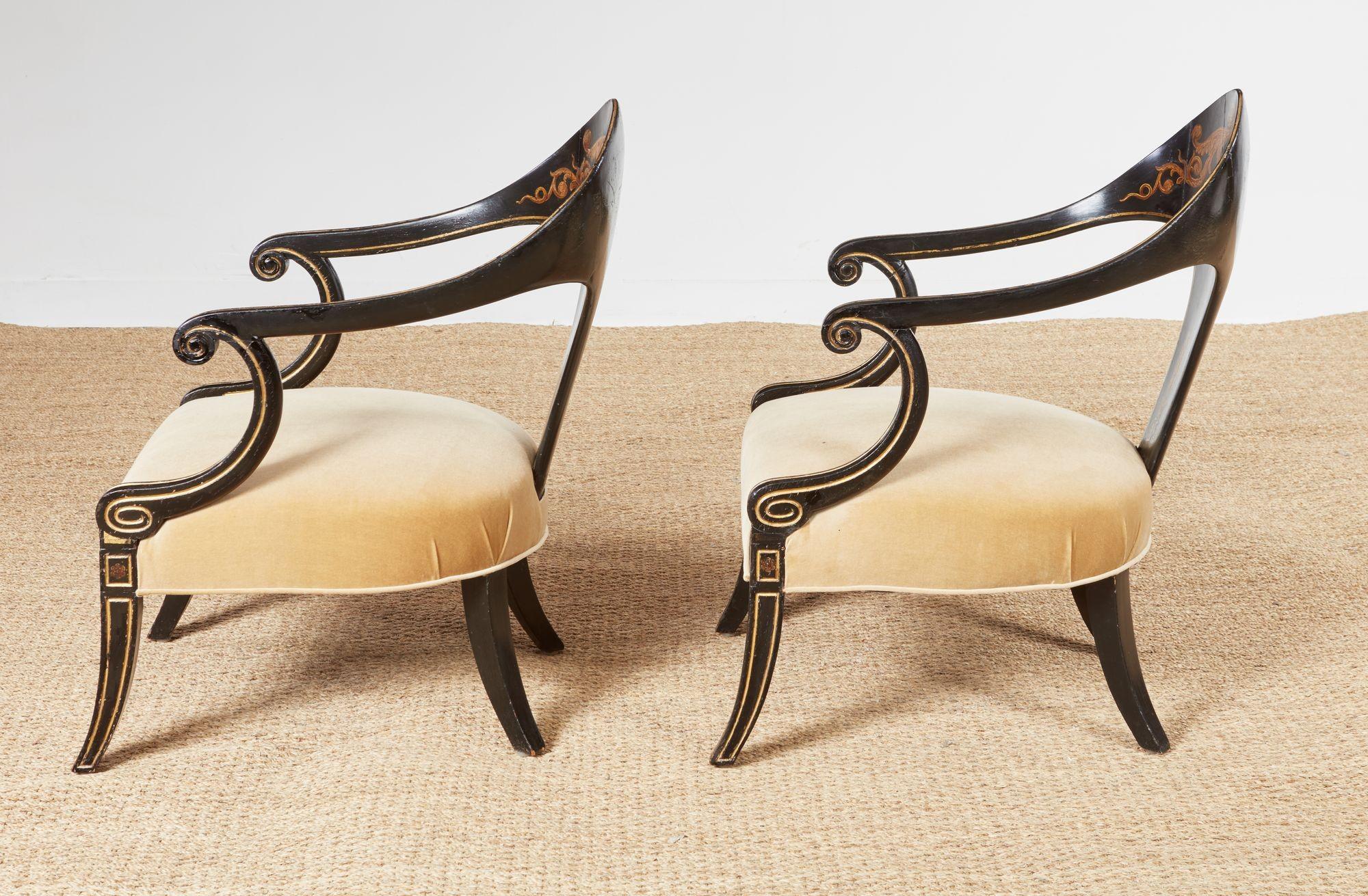 A Pair of Early 19th c. Painted Regency Spoonback Chairs For Sale 7