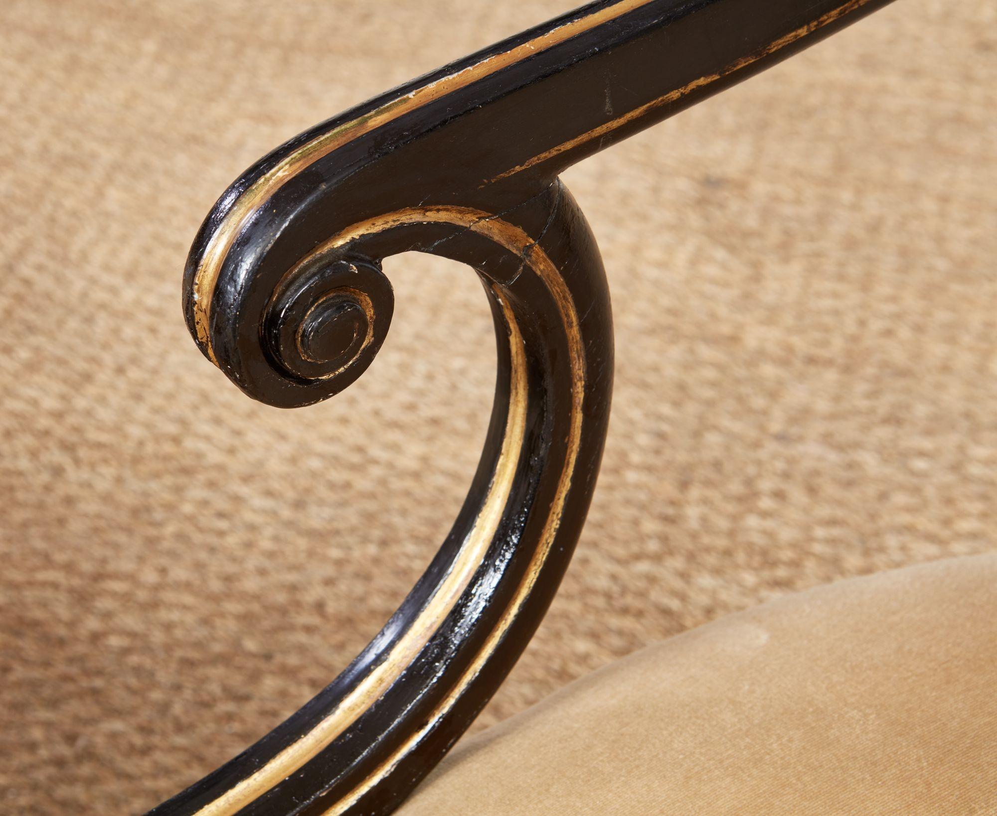 A Pair of Early 19th c. Painted Regency Spoonback Chairs For Sale 1