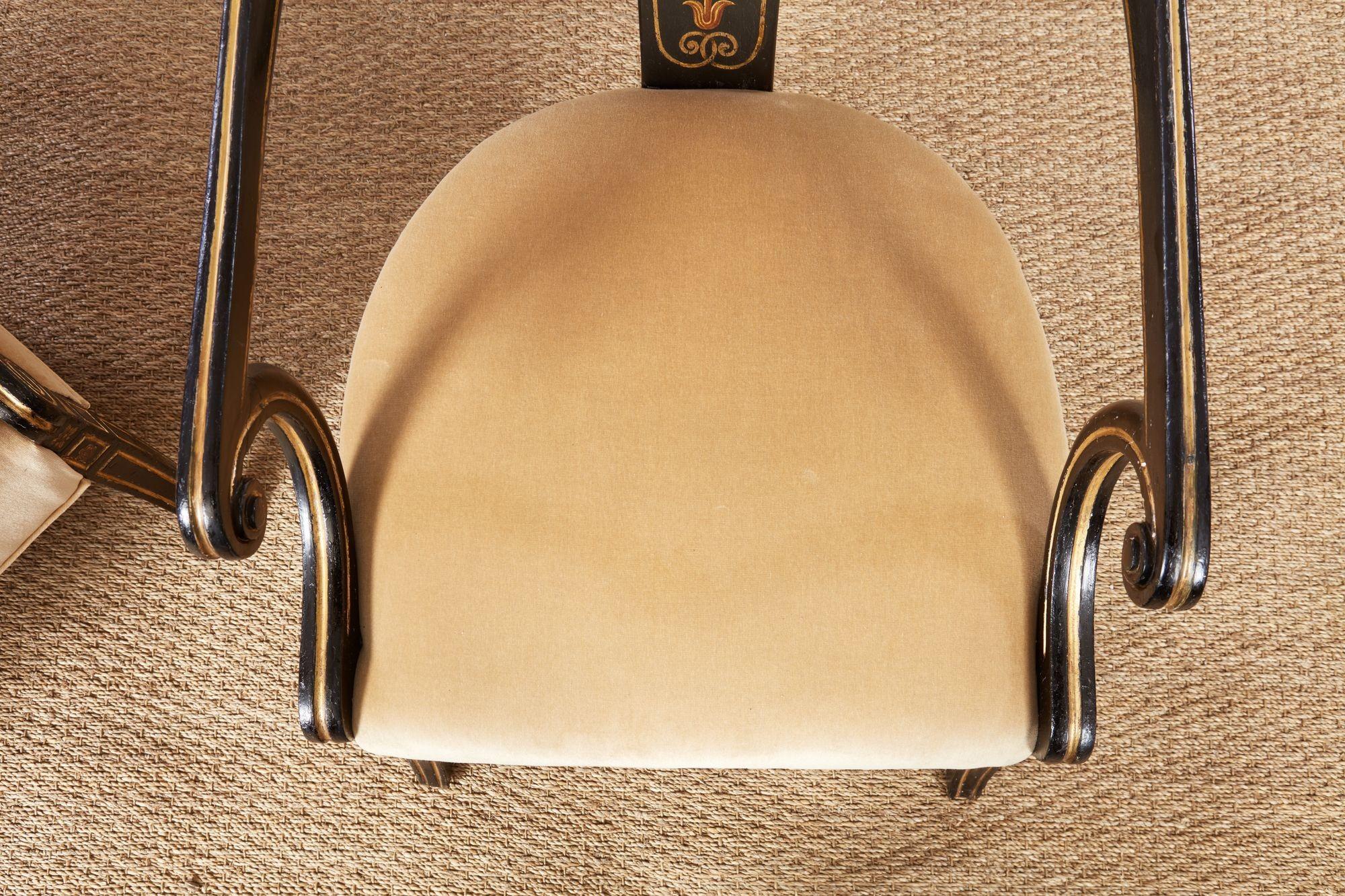 A Pair of Early 19th c. Painted Regency Spoonback Chairs For Sale 2