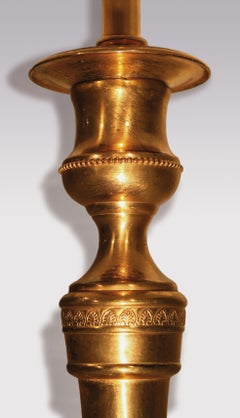 Coppia di lampade a candelabro in ormolu del primo Ottocento