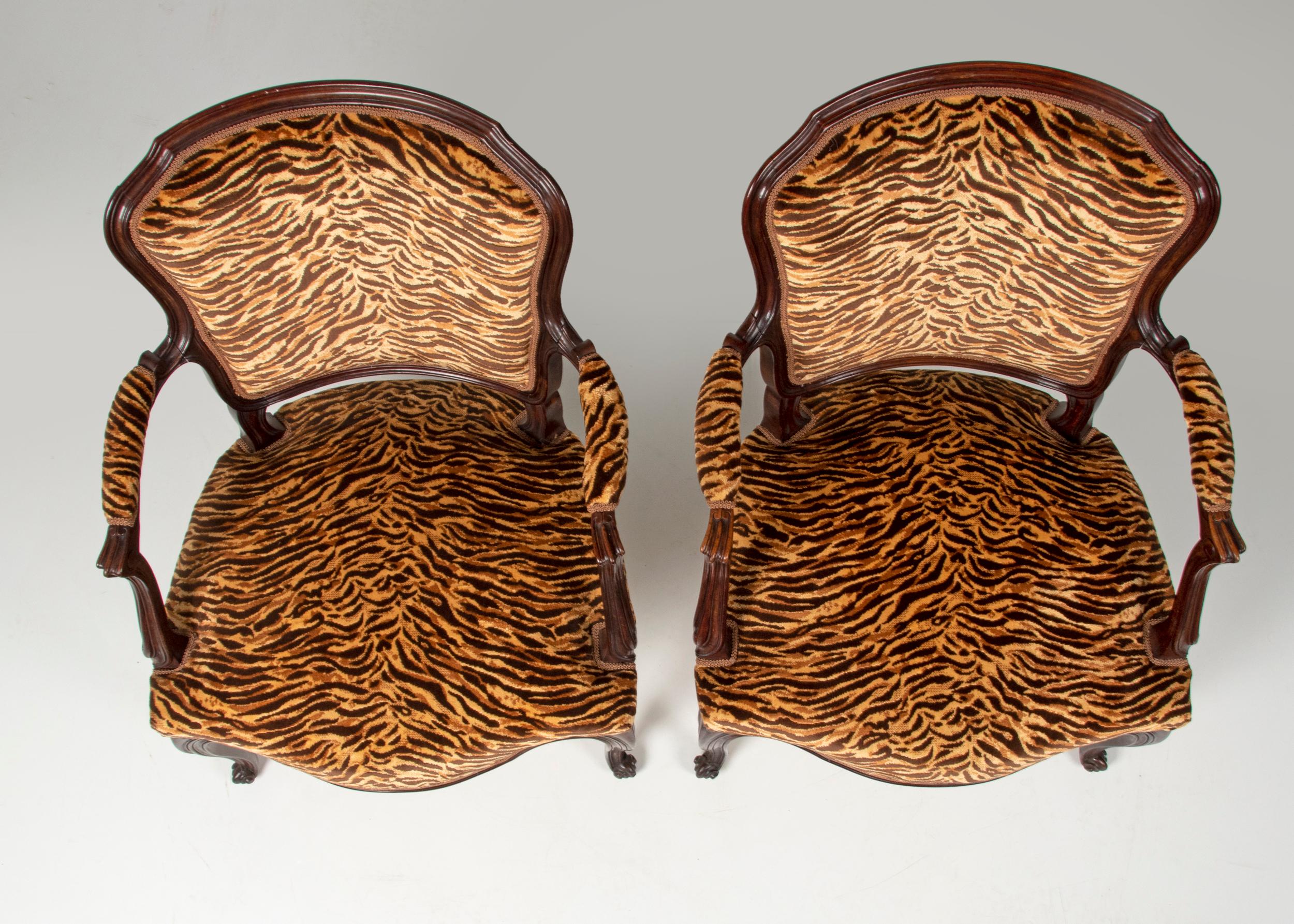 Pair of Early 20th Century French Cabriolet Arm Chairs with Tiger Print Fabric 9
