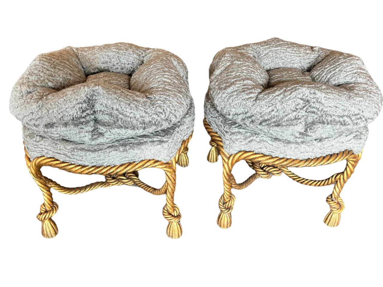 Pair of Early 20th Century Italian Gilt Gold Metal Rope Stools For Sale 5