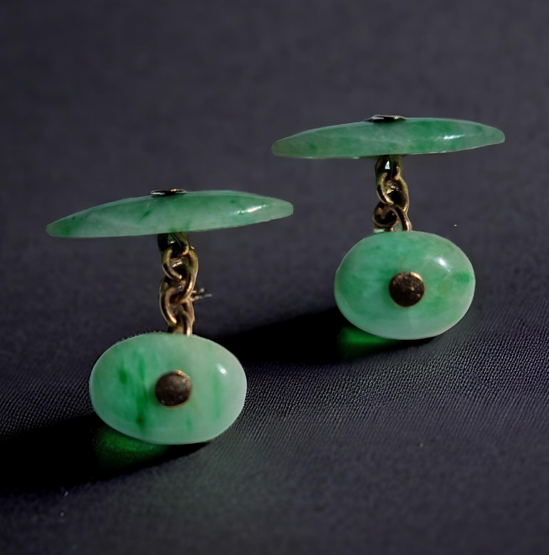 Art Deco A pair of early 20th century Jadeite cufflinks, by Dibdin &Co Ltd London For Sale