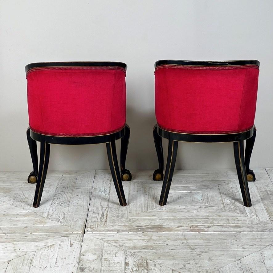 A Pair Of Early C20th Japanned Tub Chairs In Good Condition In London, GB