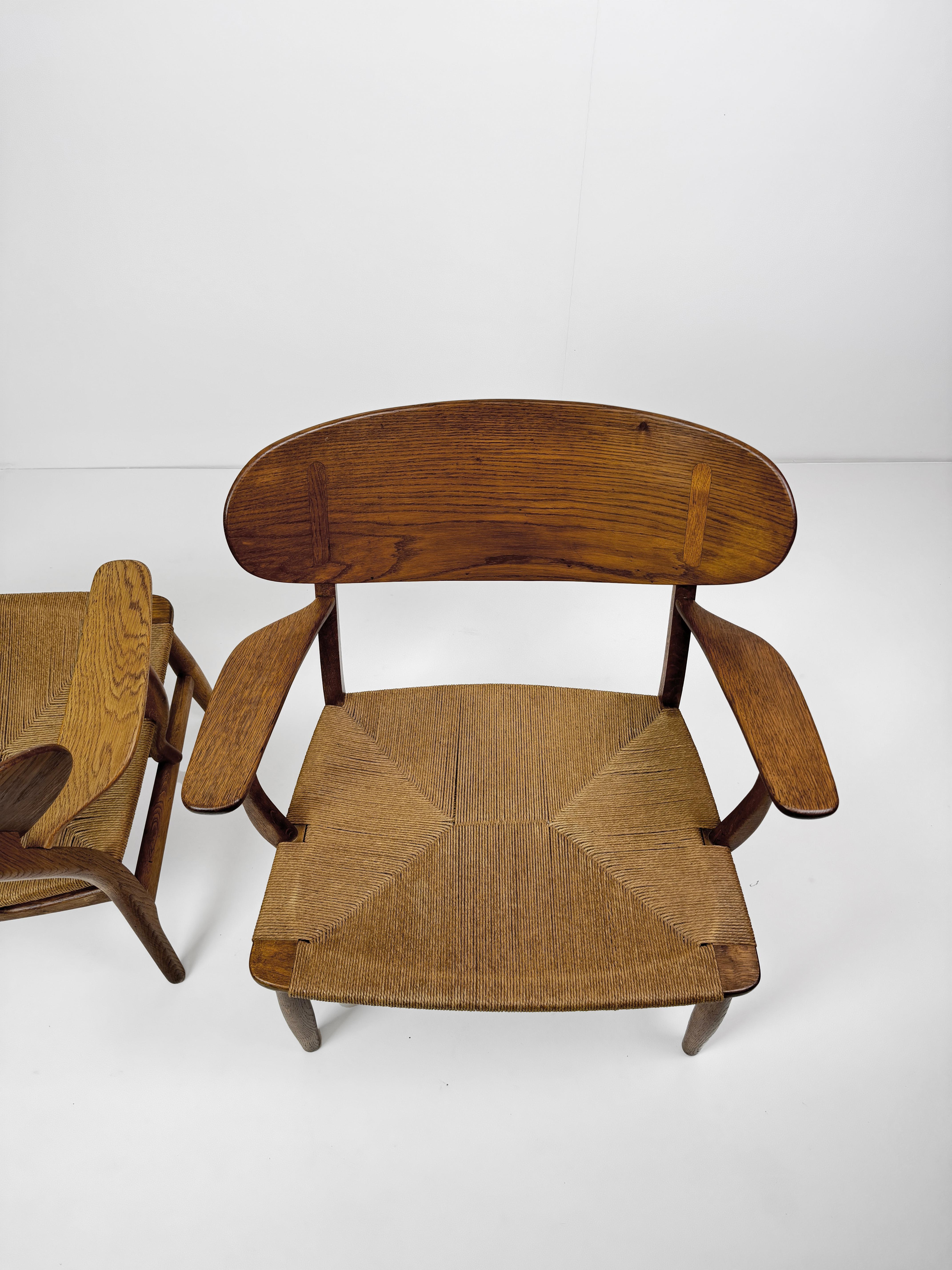 Paire d'anciennes tables CH22 en Oak de Hans J Wegner pour Carl Hansen & Søn, Danemark, années 1950 en vente 2