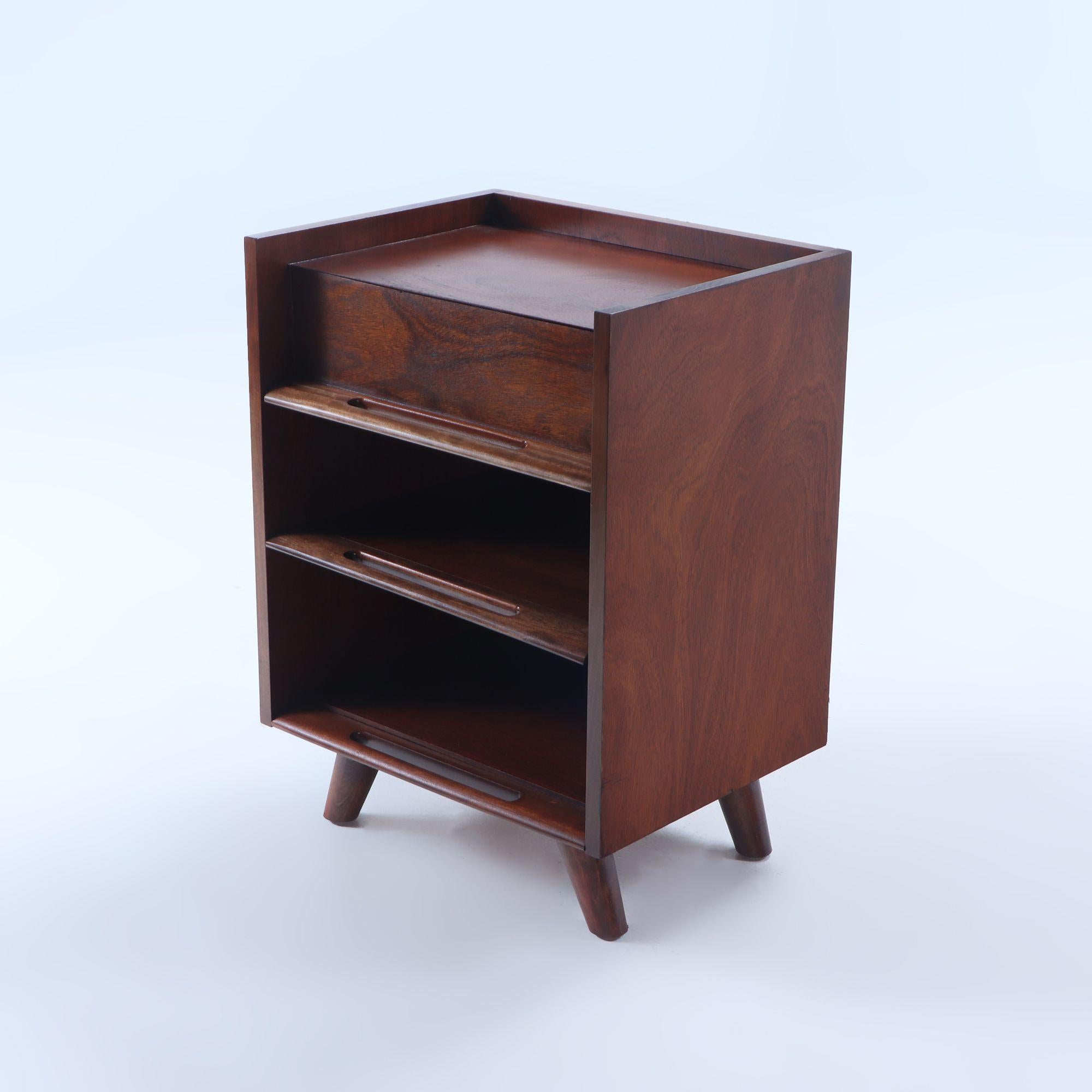 A pair of Edmond Spence style Nightstands 5