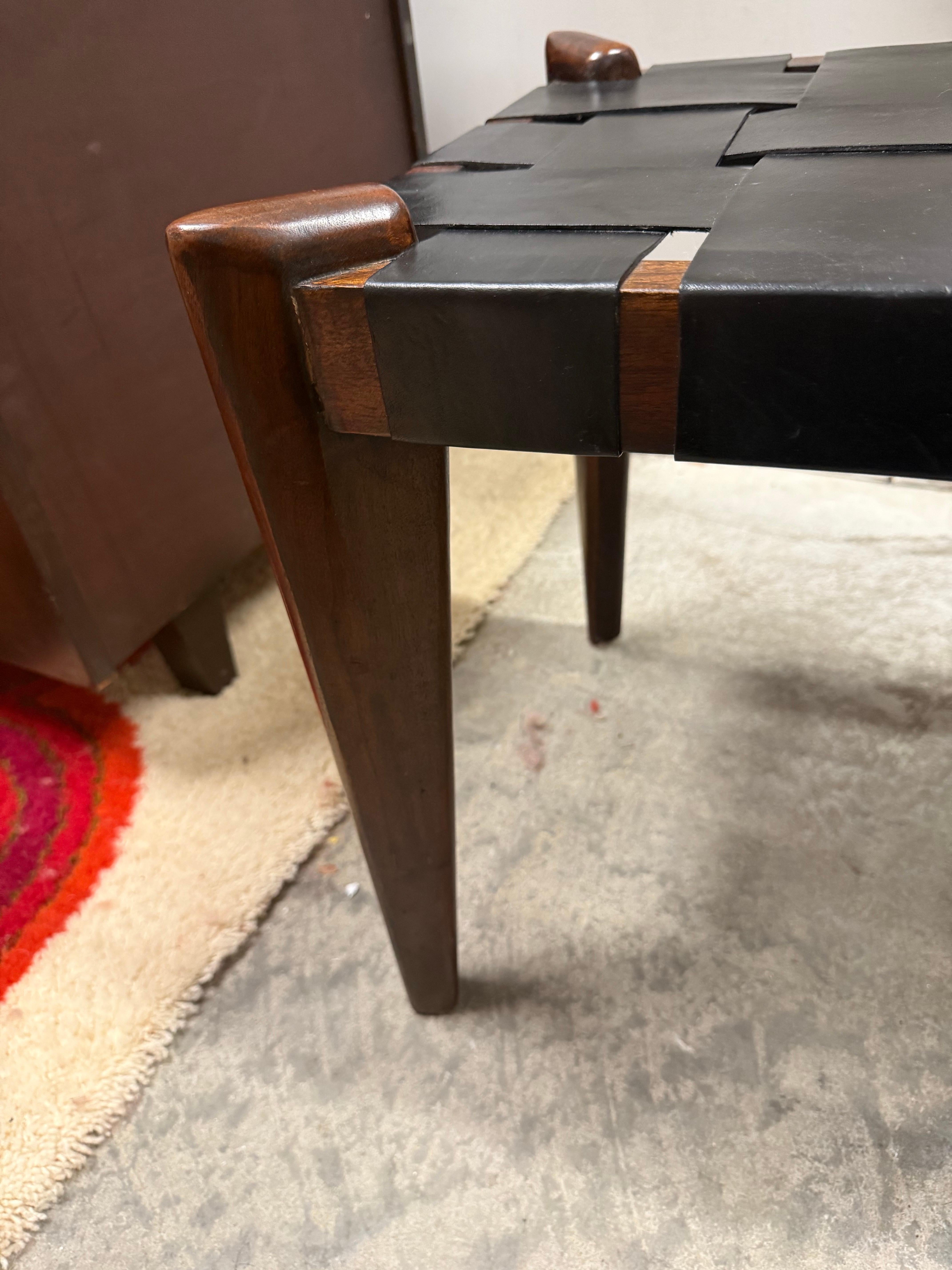 Paire de tabourets à lanières en cuir Edmund J. Spence en vente 5