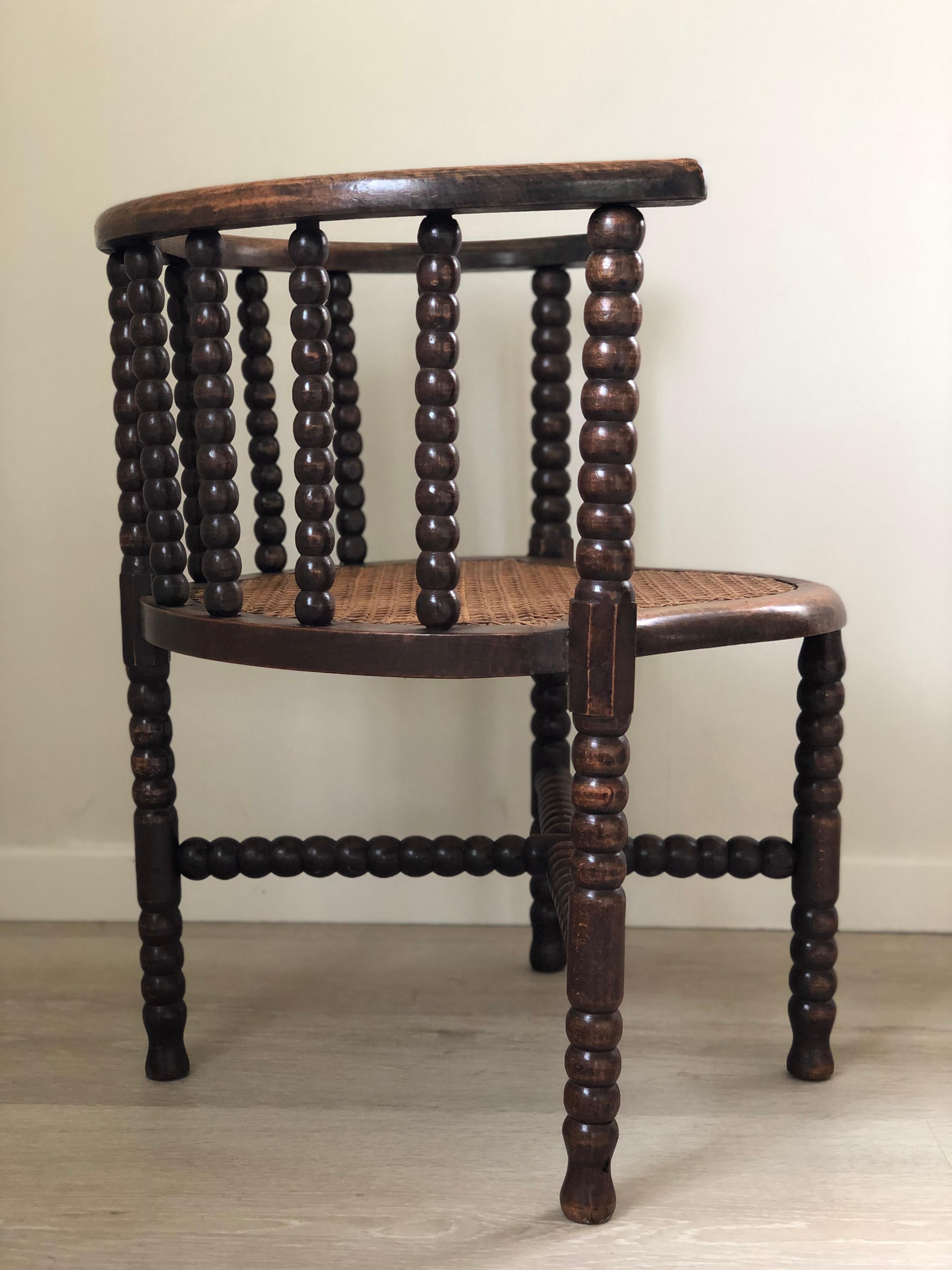 Edoardiano Coppia di poltrone Edwardian Bobbin con sedile in canne Inizio XX secolo in vendita