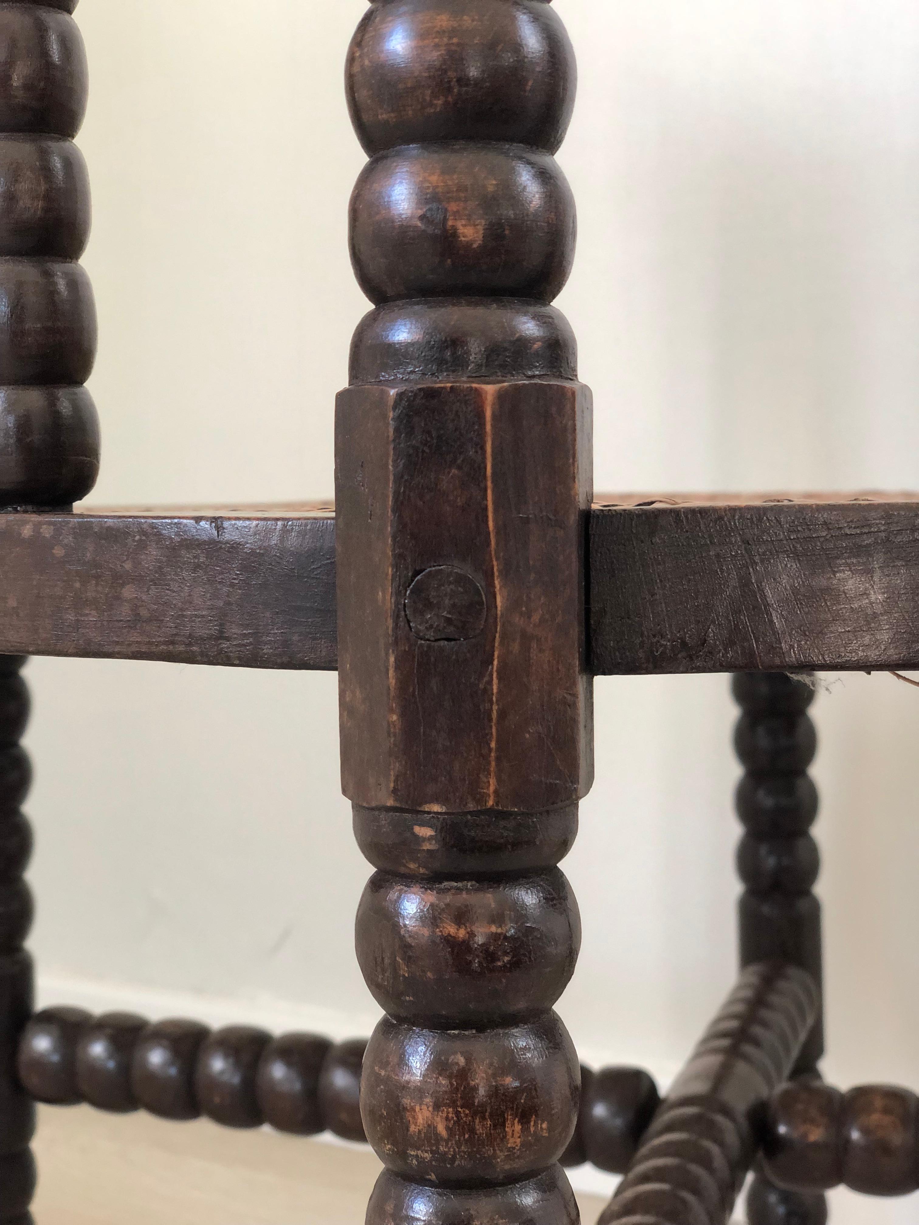 Coppia di poltrone Edwardian Bobbin con sedile in canne Inizio XX secolo in vendita 2