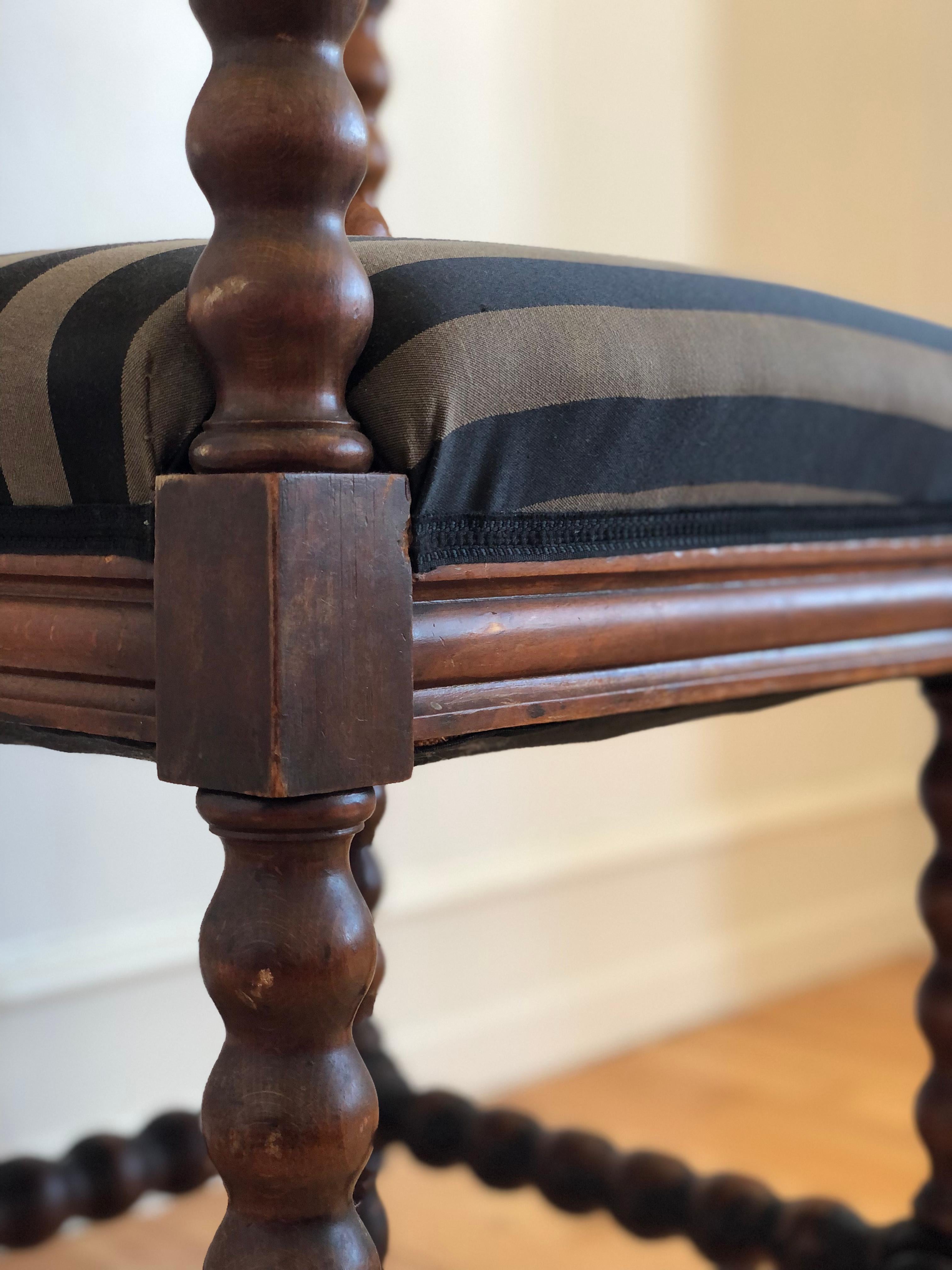 19th Century A Pair of Edwardian Bobbin Corner Chairs With Fabric Early 20th Century For Sale