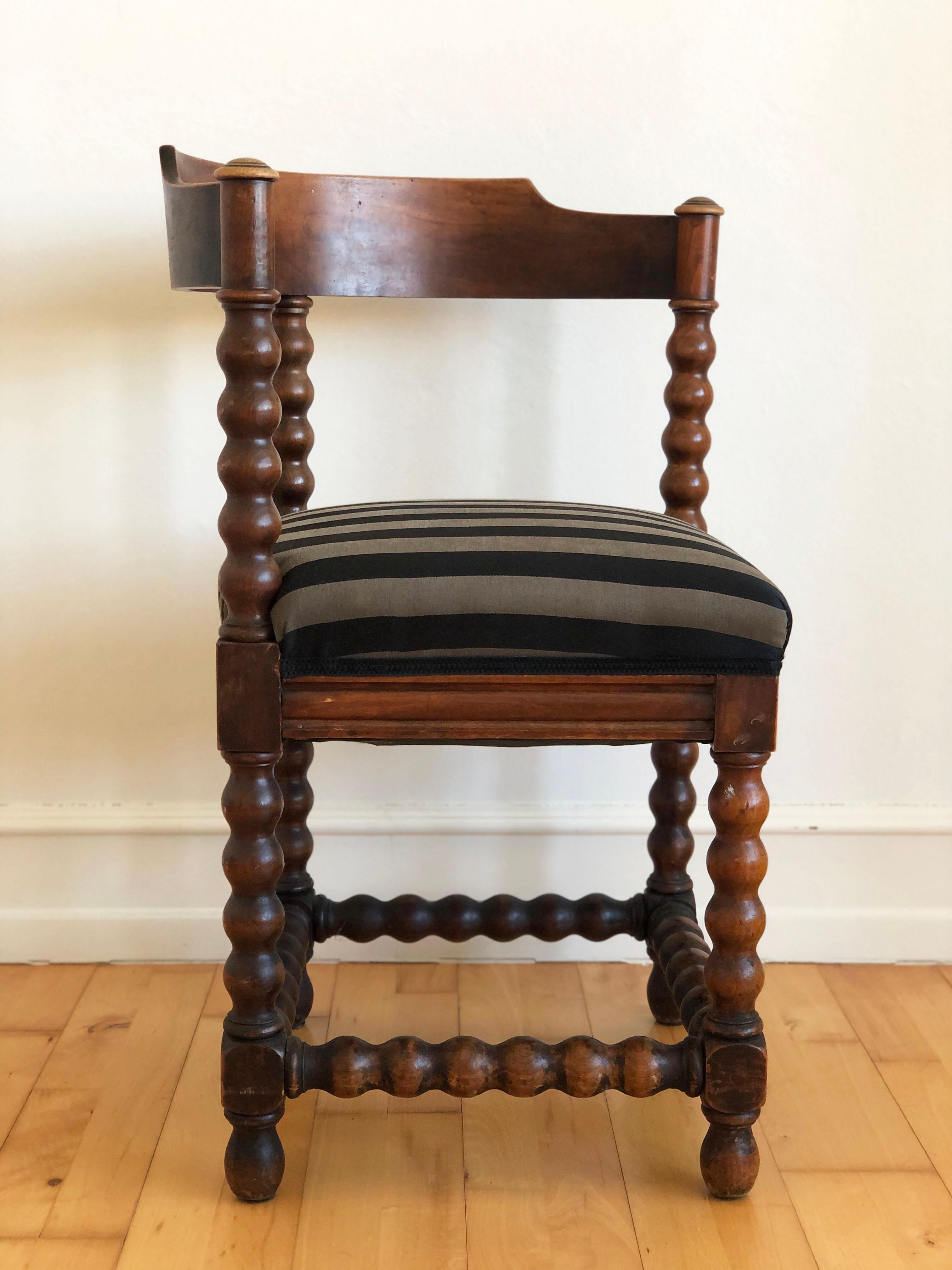 A Pair of Edwardian Bobbin Corner Chairs With Fabric Early 20th Century For Sale 3