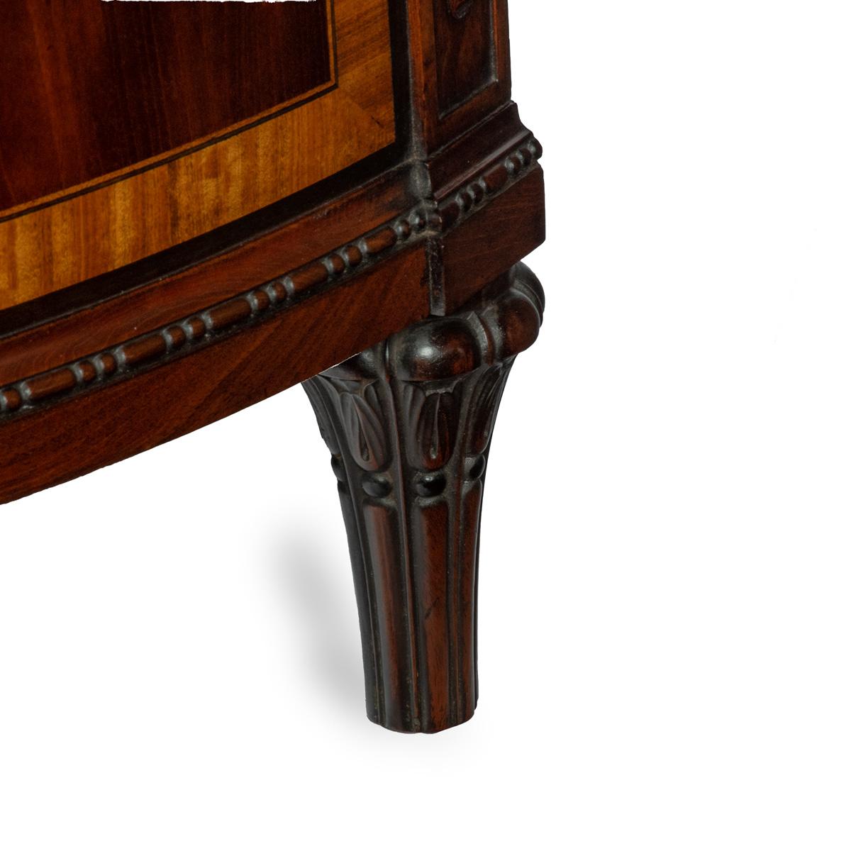 20th Century A pair of Edwardian mahogany commodes For Sale