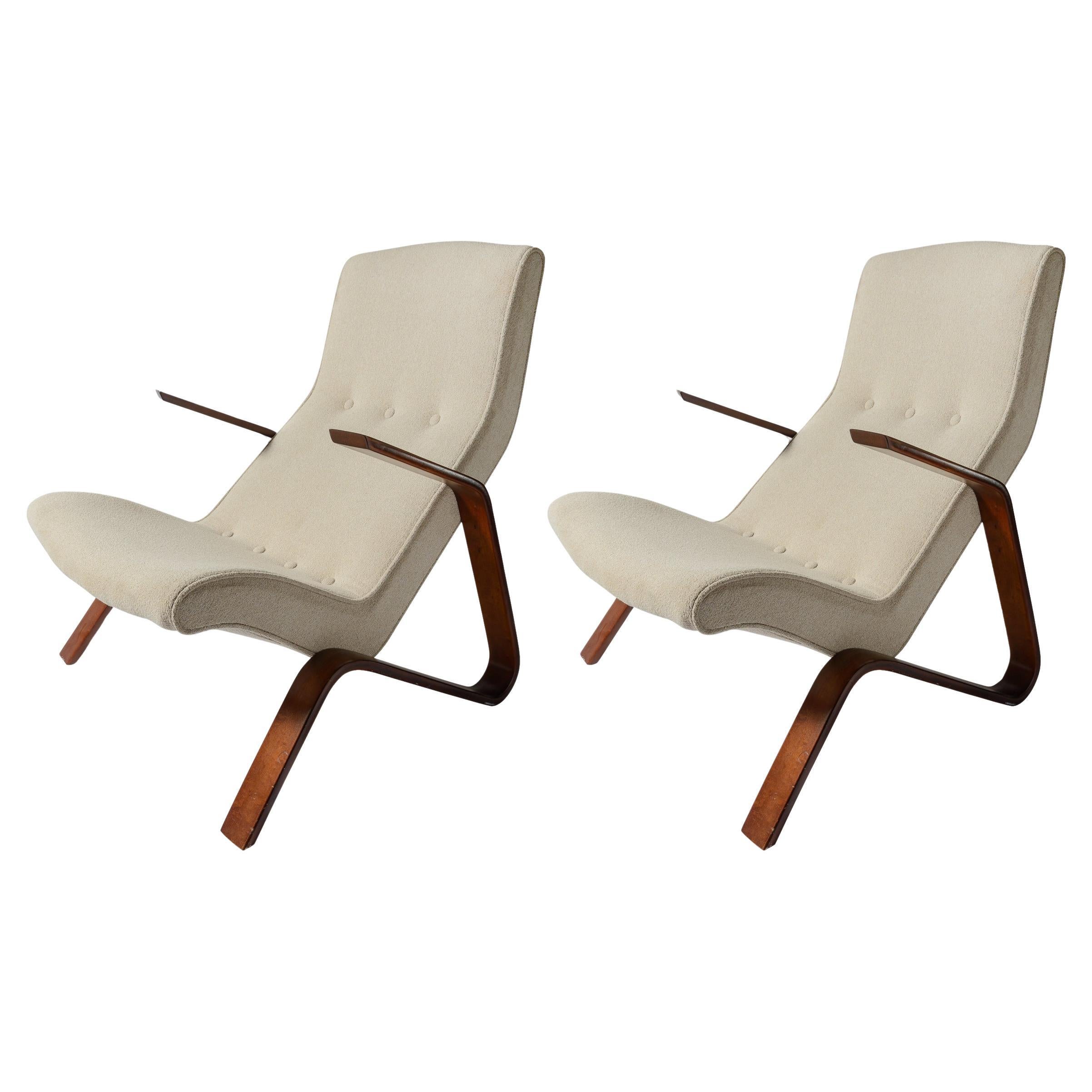 What style is Eero Saarinen’s St. Louis Gateway Arch?