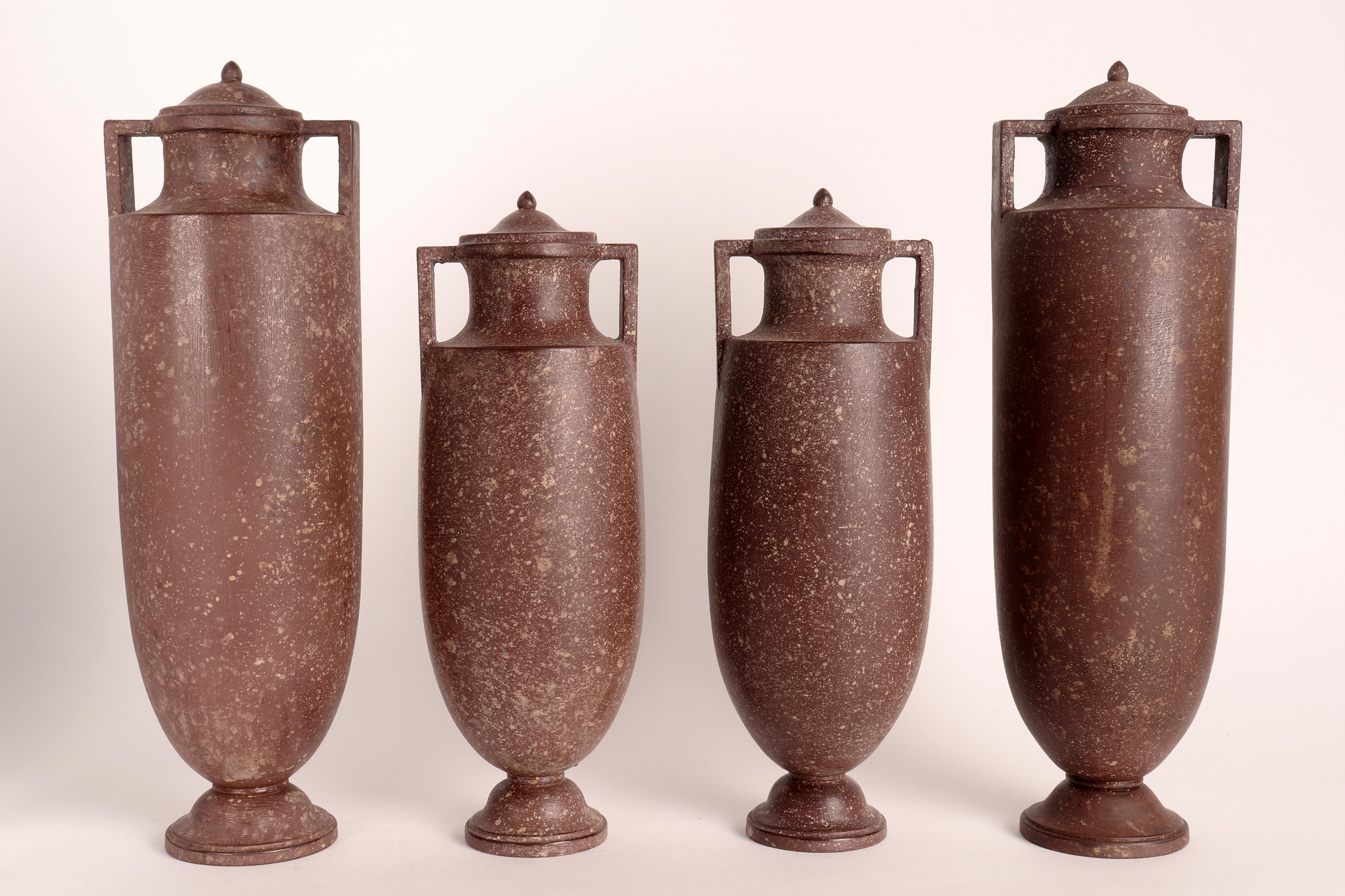 Paire de vases néo-égyptiennes, France, dernier quart du 19ème siècle en vente 3