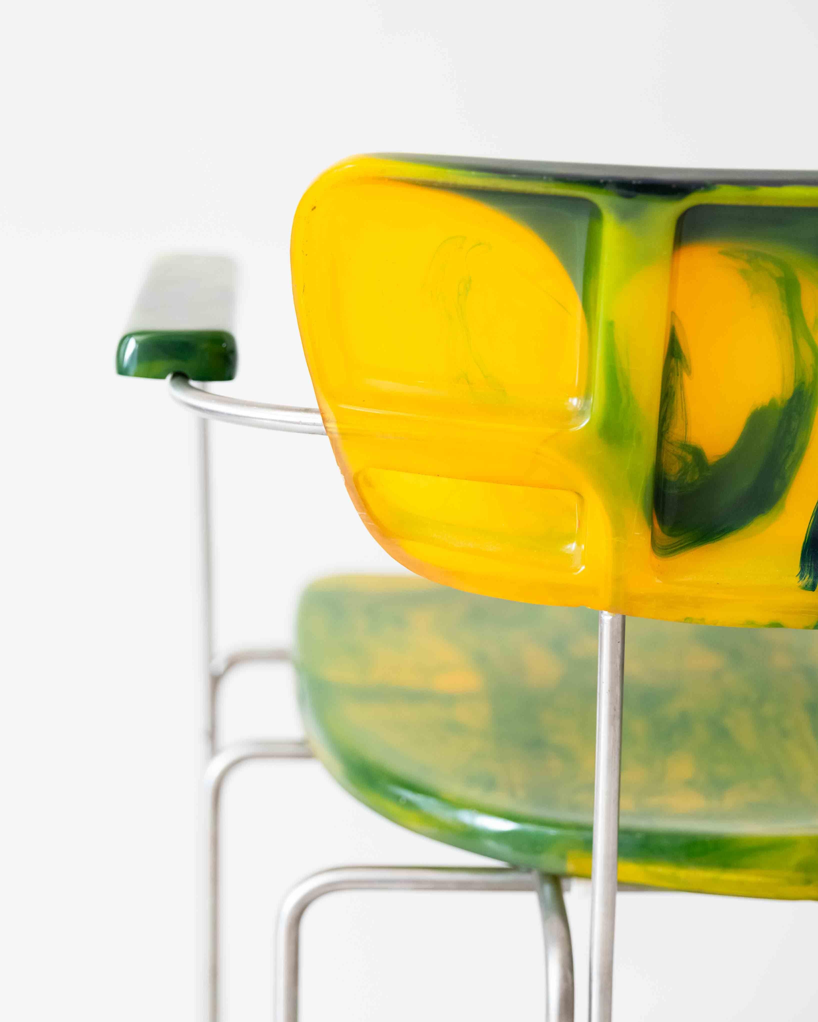 Coppia di sedie Broadway a otto gambe di Gaetano Pesce per Bernini in vendita 1