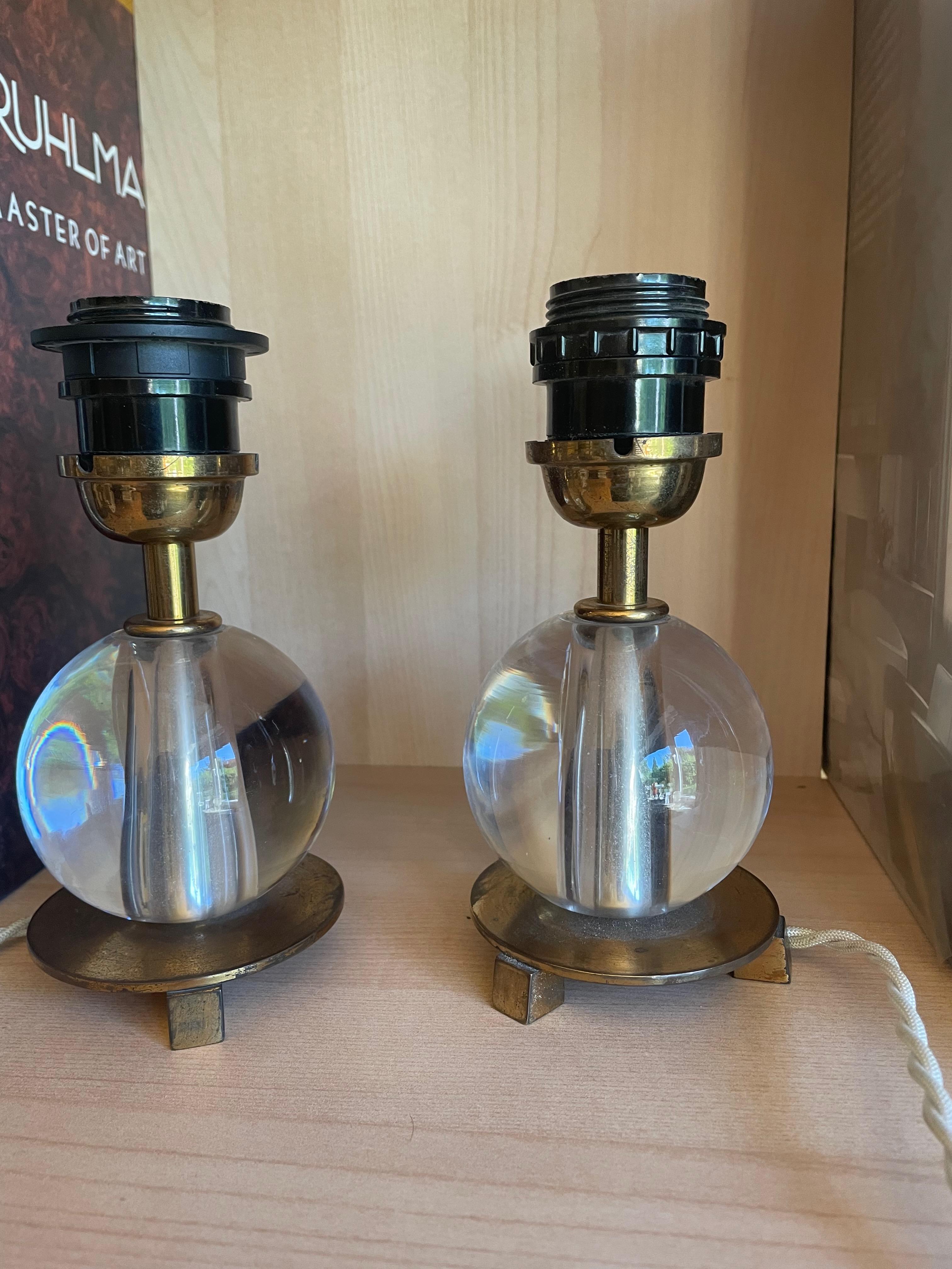 Art déco Une paire d'élégantes lampes de table 