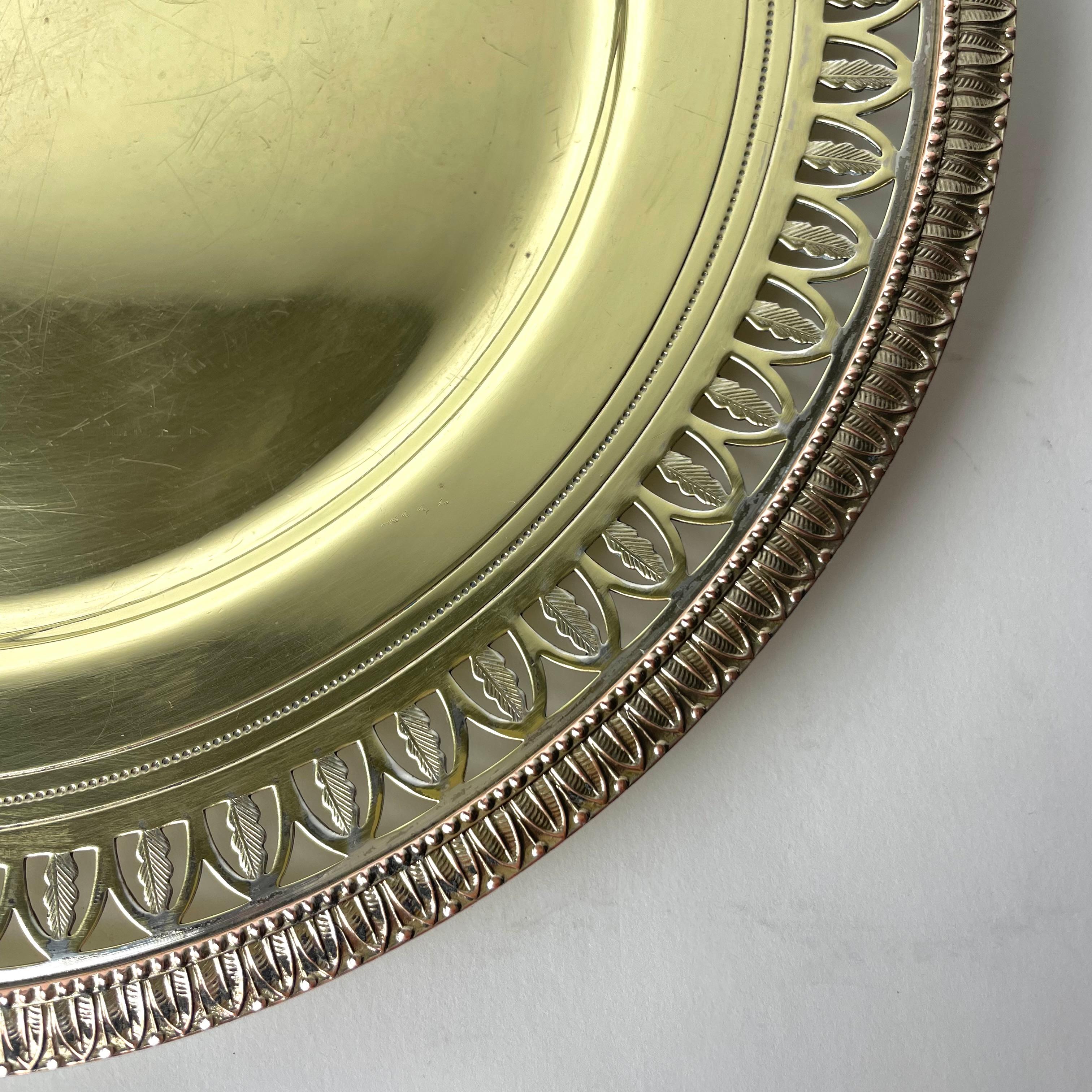 Brass A pair of Elegant brass Platters in Empire style from late 19th Century For Sale