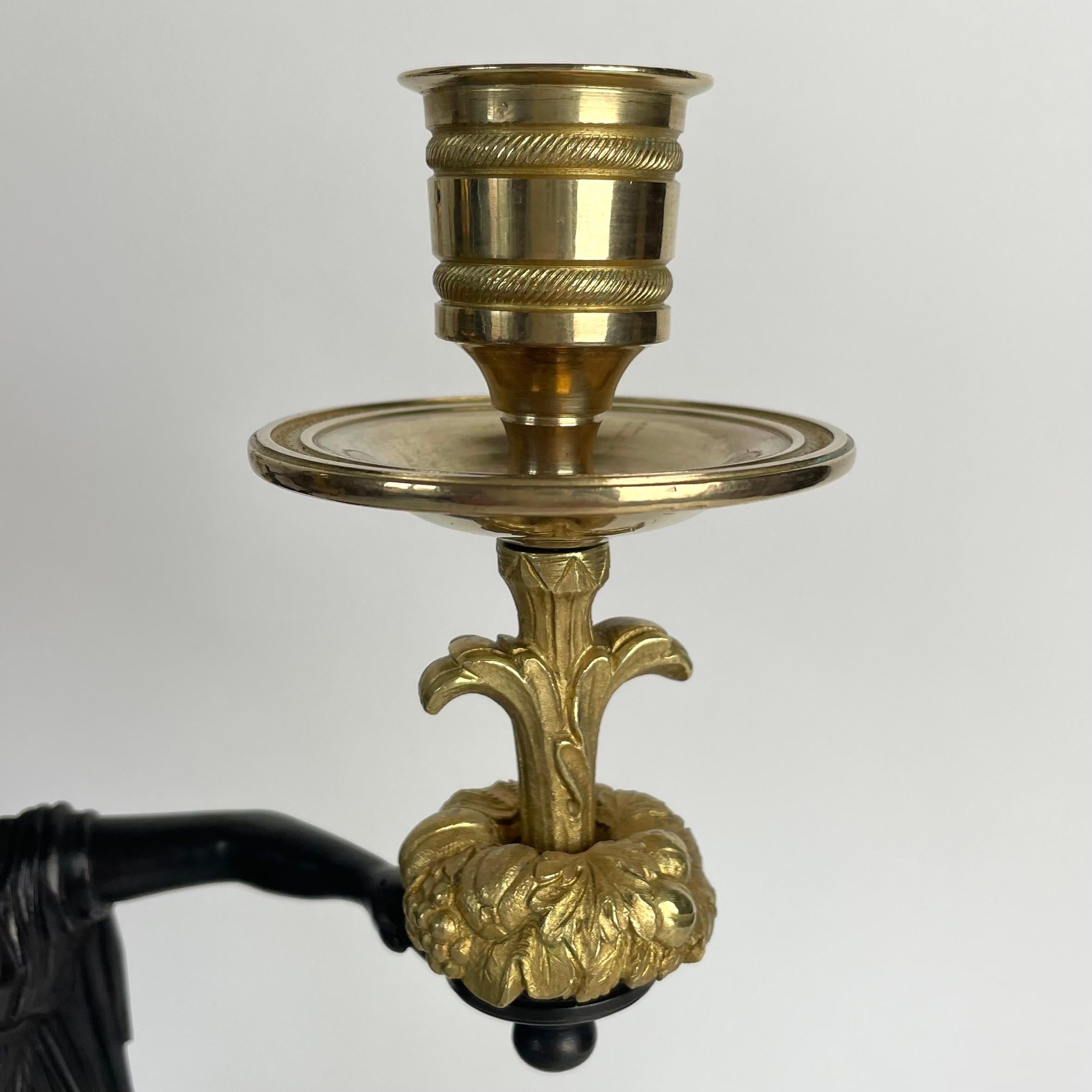 Paire d'élégants candélabres avec cariatides, Empire, début du 19e siècle en vente 2